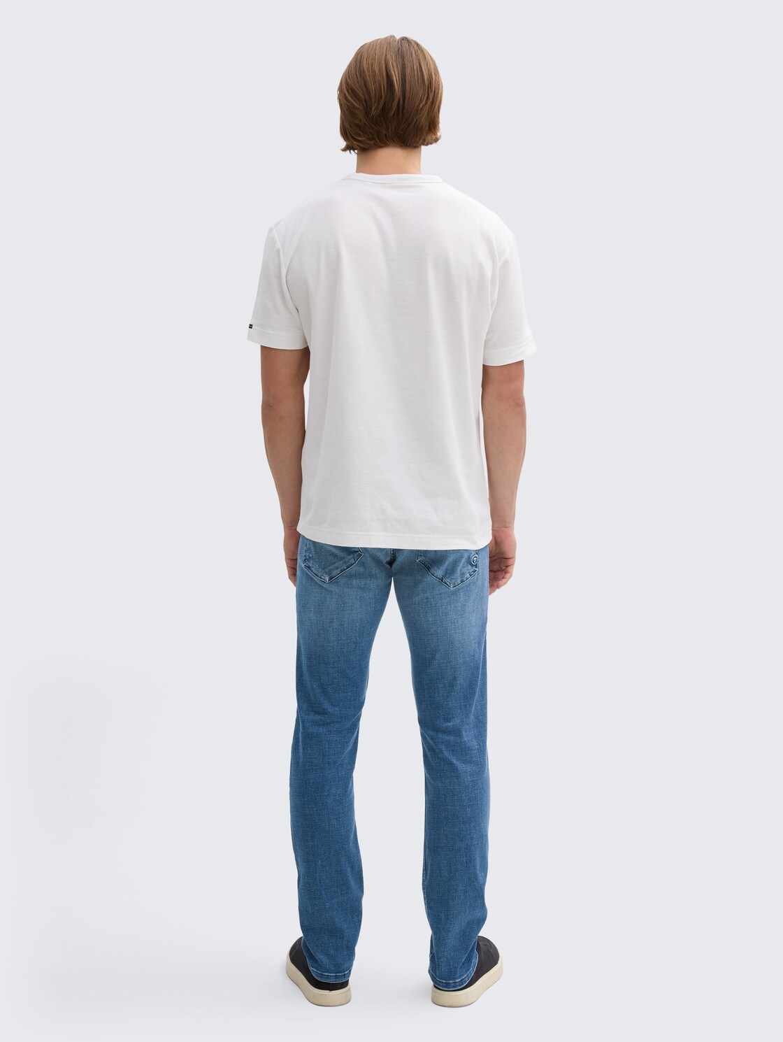 TTJOSH REGULAR SLIM Jeans - Used Mid Stone Blue Denim - Auschnitt Model-Rückansicht