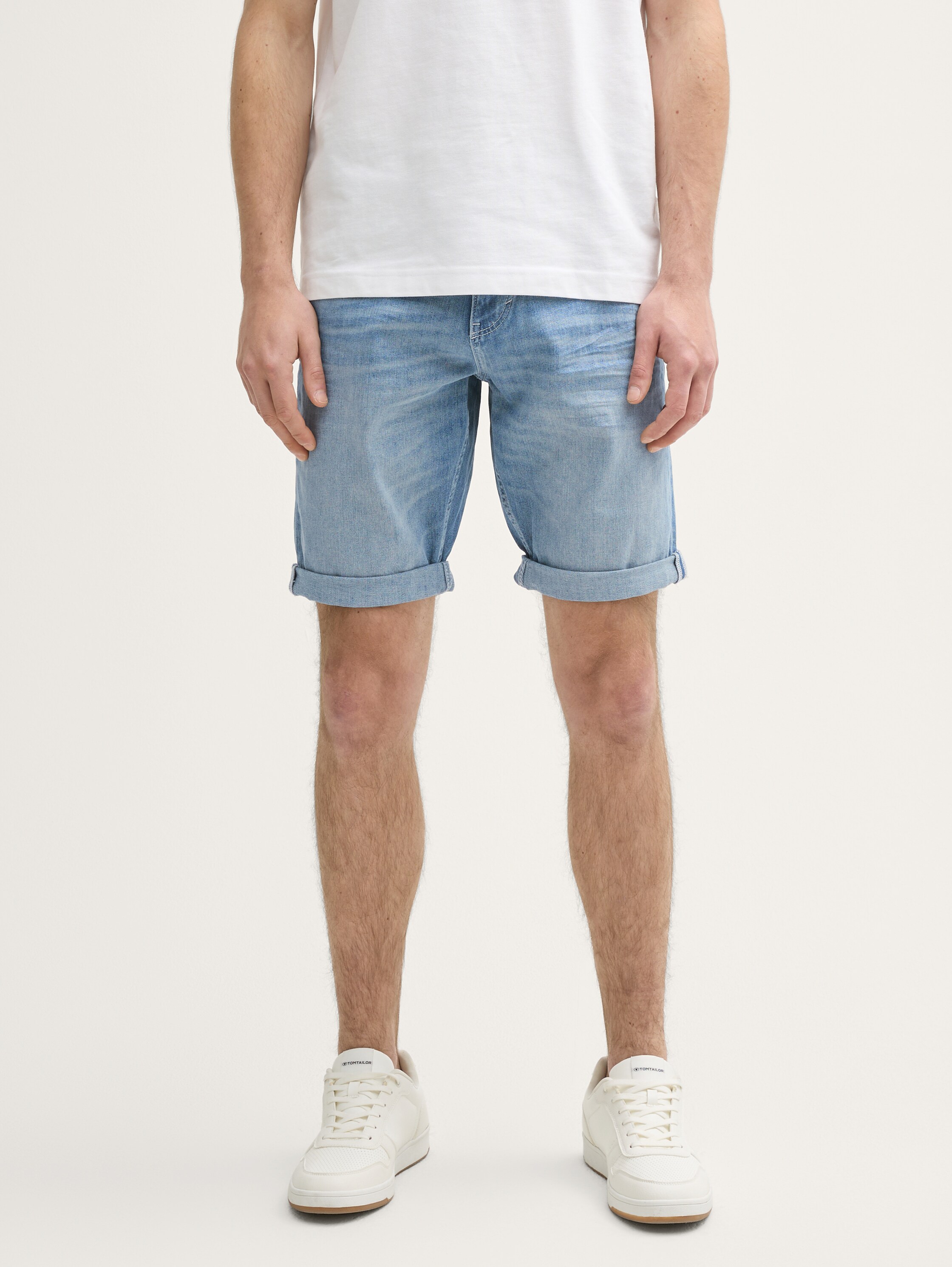 TTJOSH REGULAR SLIM Jeans Shorts - light_stone_blue_denim - 