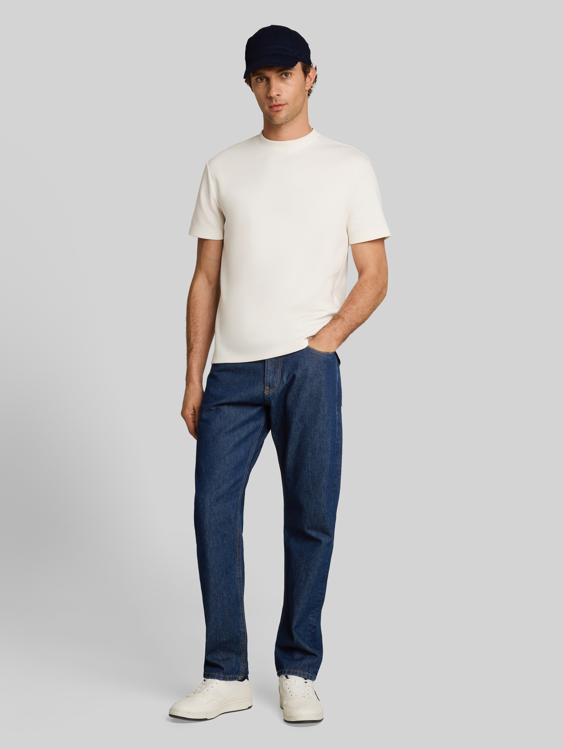 TTWAYLEN RELAXED-jeans - Blue Rinse Denim - Model vooraanzicht