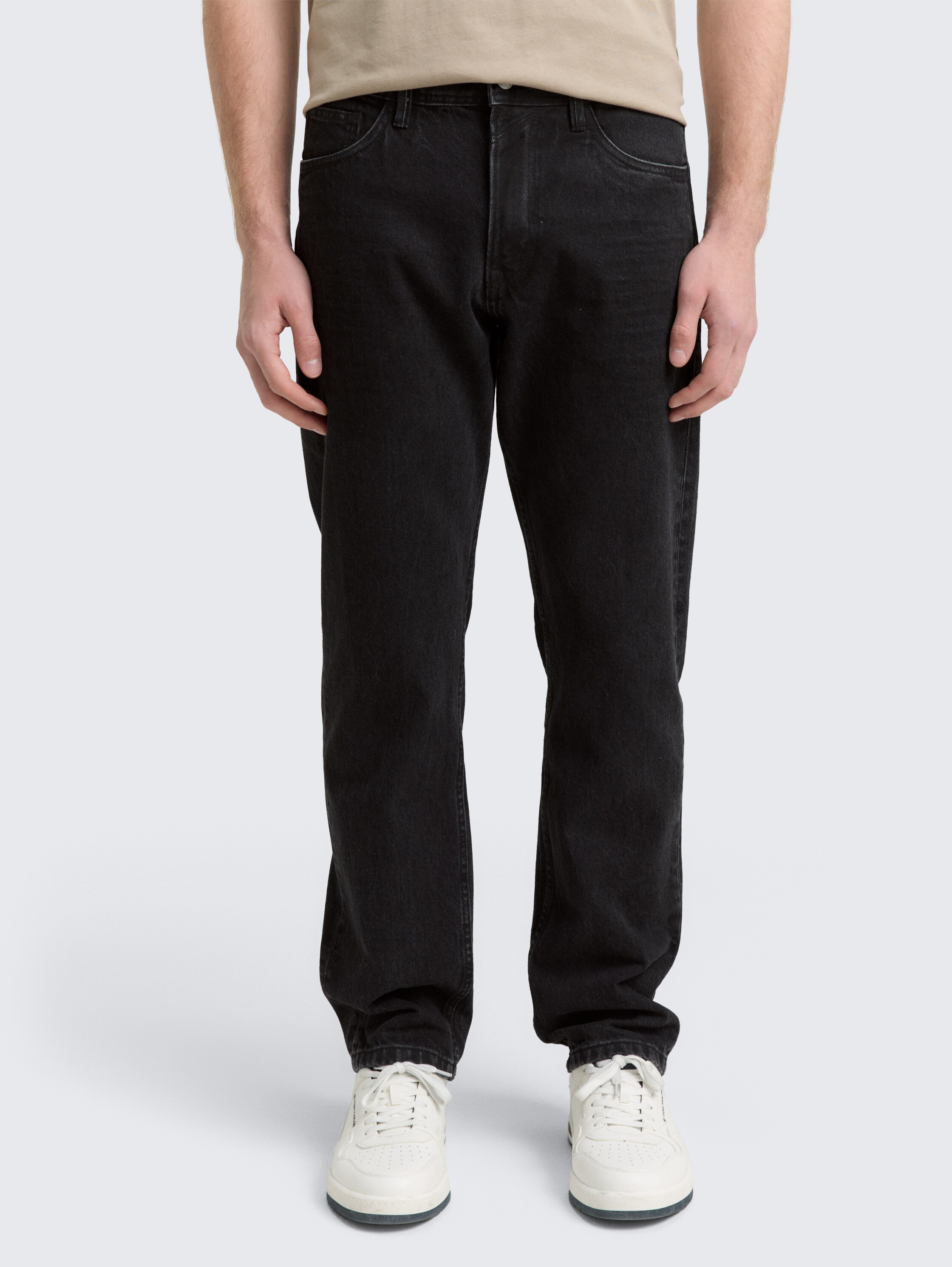 TTWAYLEN RELAXED Jeans - schwarz - Ausschnitt Model-Vorderansicht