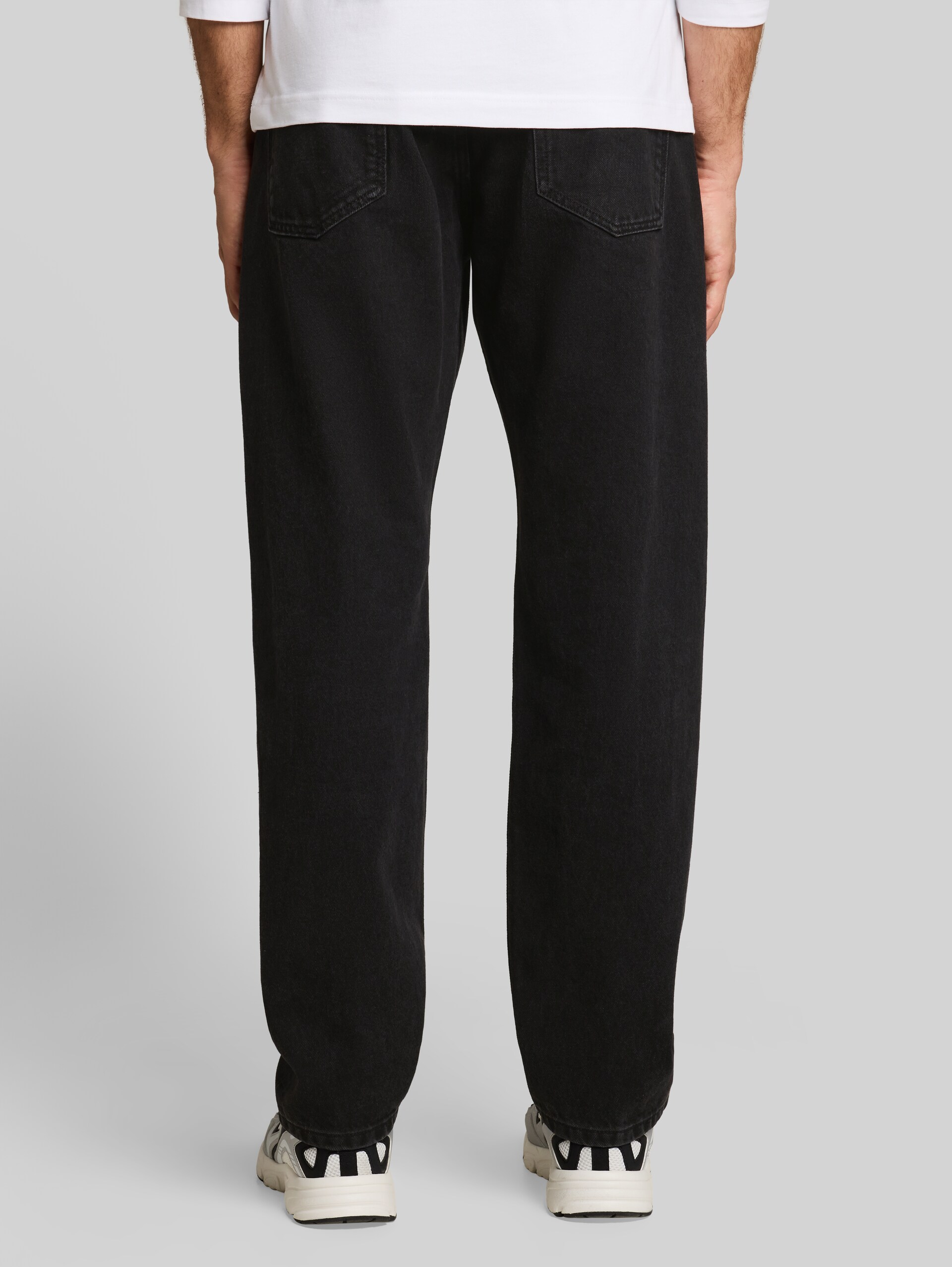 Jeans TTWAYLEN RELAXED - dark stone black black denim - Découpe Vue arrière du modèle