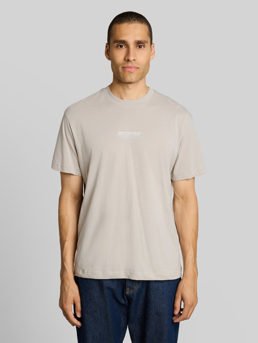 Relaxed Fit T-Shirt aus Baumwolle von Denim Male, light dove grey