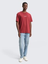 Relaxed Fit T-Shirt aus Baumwolle - burnt russet - Model-Vorderansicht