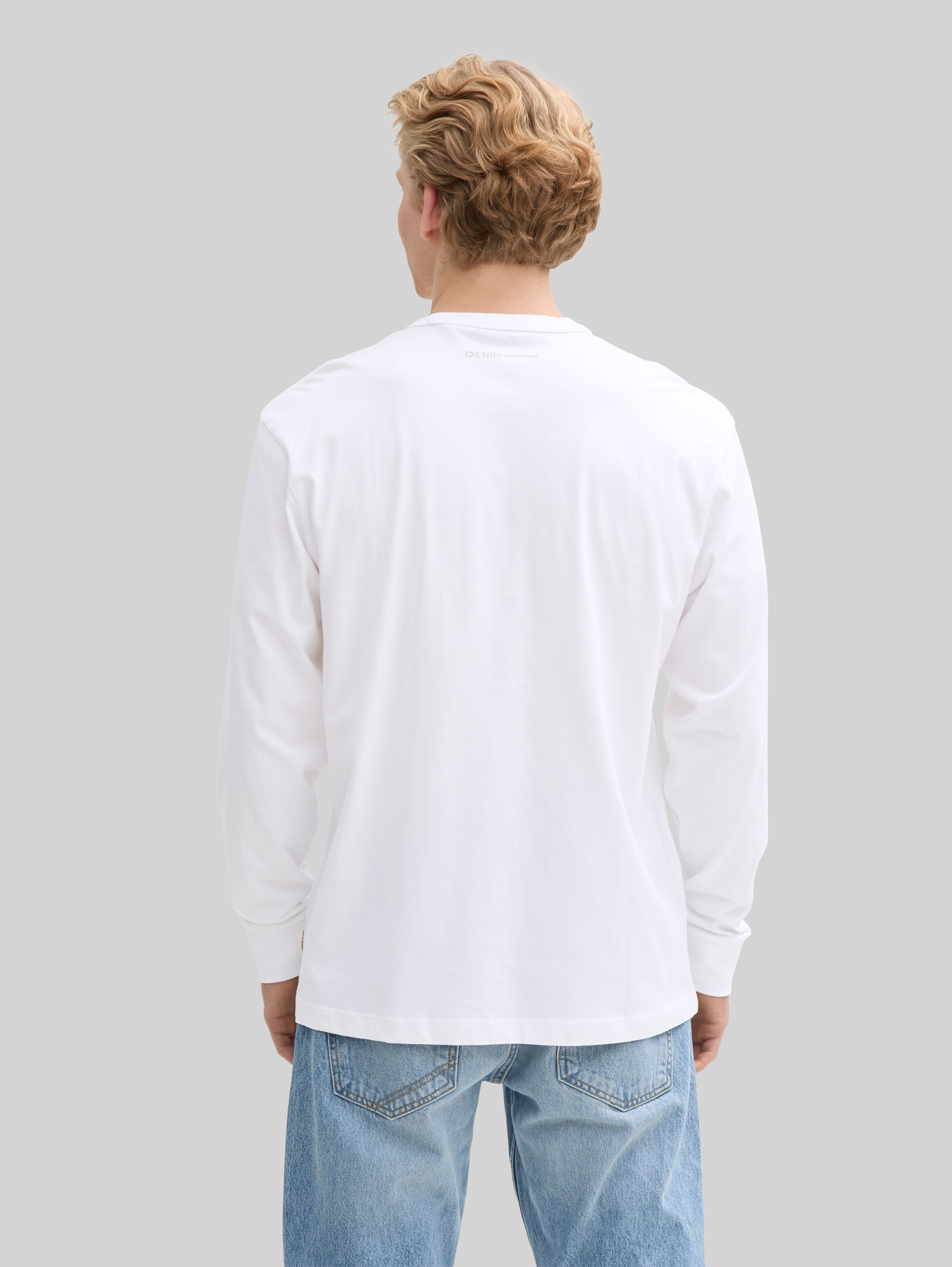 Relaxed fit long sleeve shirt with breast pocket in white by Tom