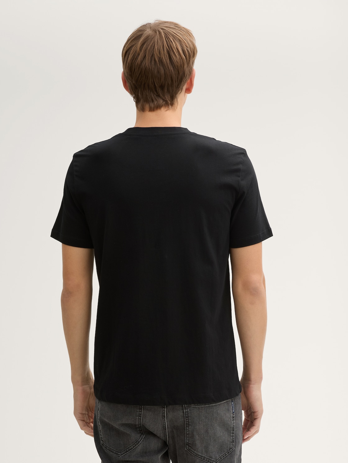 T-Shirt mit Foto-Print - Black - Auschnitt Model-Rückansicht