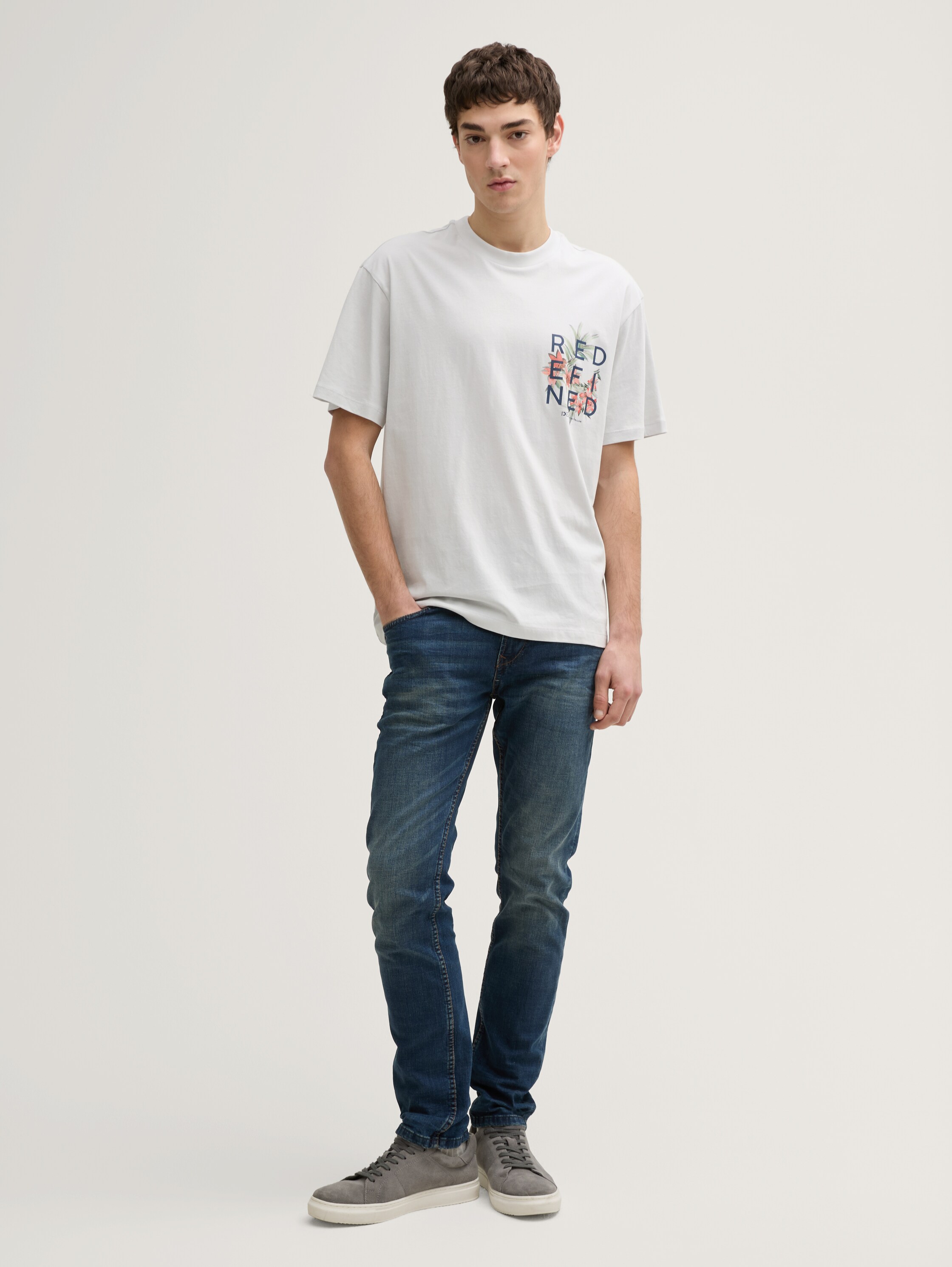 Relaxed fit T-shirt with back print - chalk_grey - 
