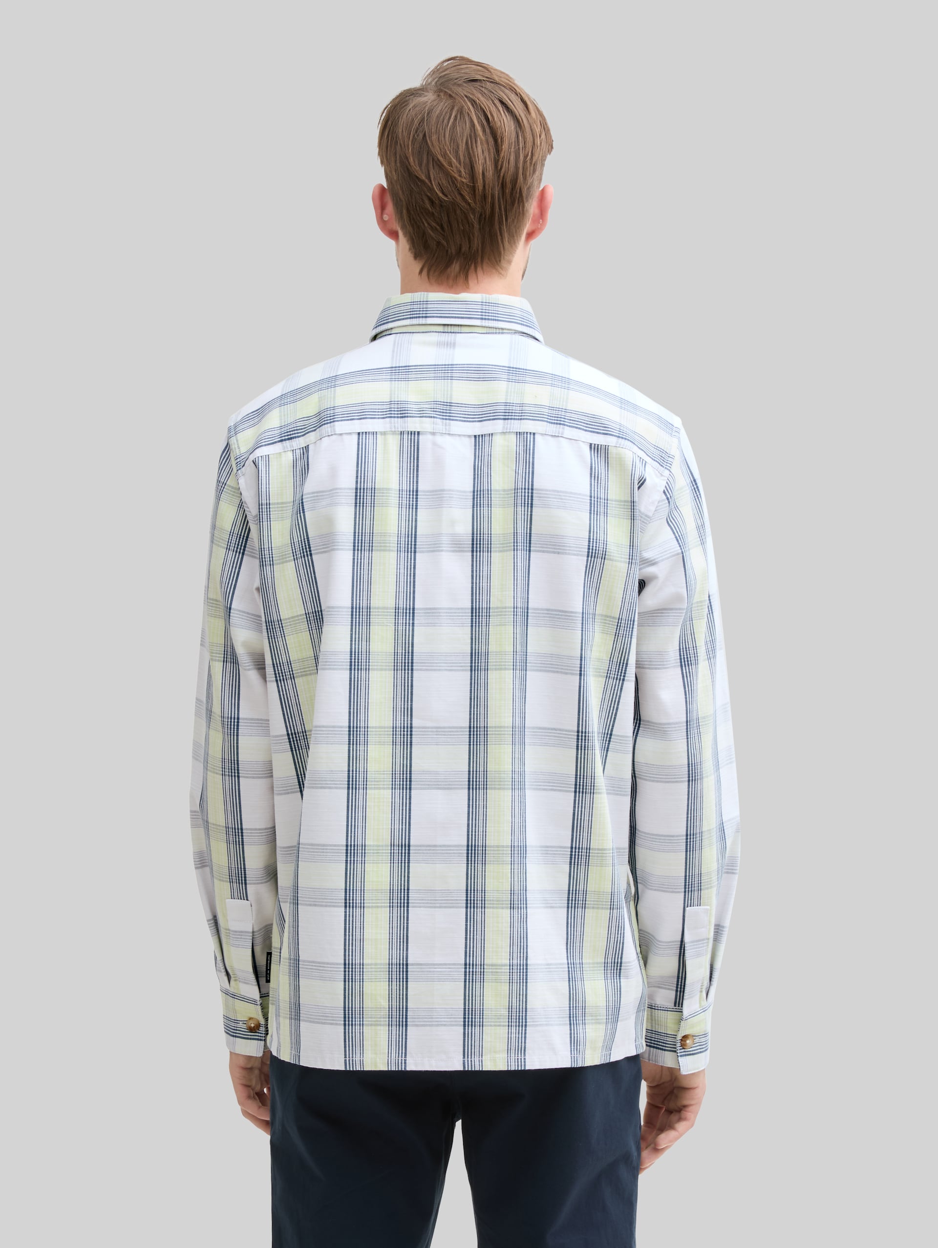 Overshirt mit Karomuster - blue lime light check - Auschnitt Model-Rückansicht