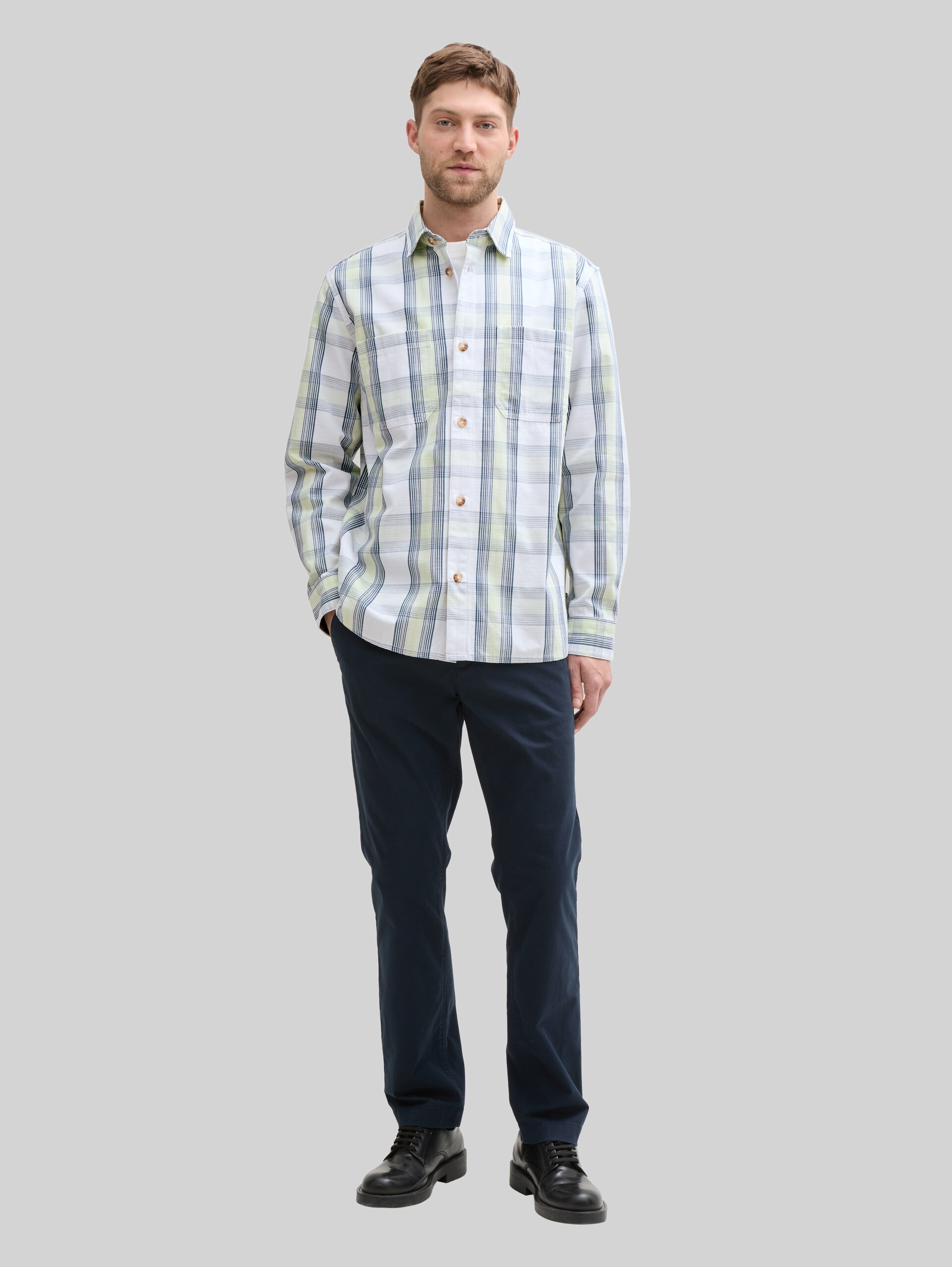 Overshirt mit Karomuster - blue lime light check - Model-Vorderansicht