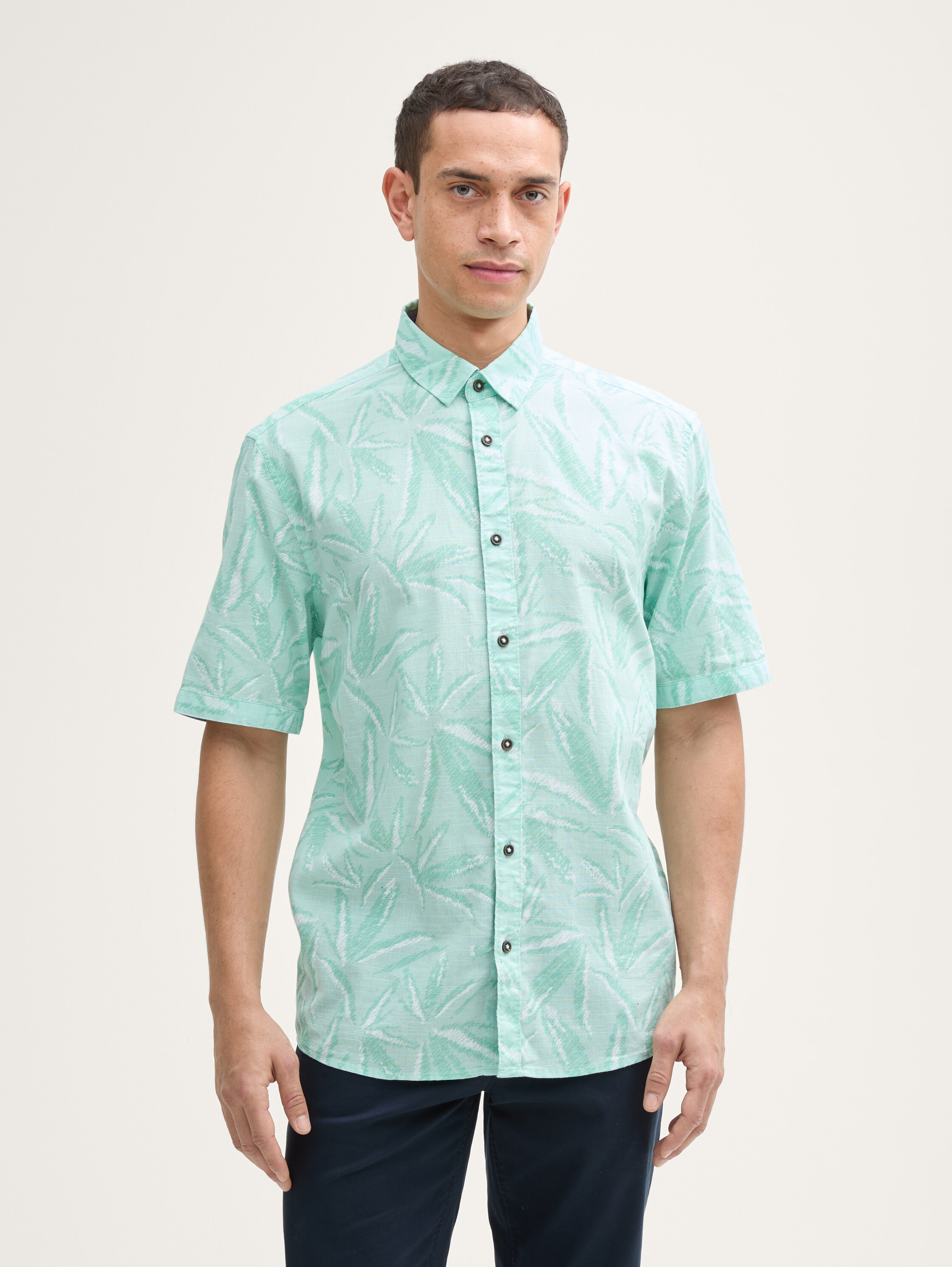 Comfort Fit Hemd mit Palmen-Print - mint_tonal_leaf_design - 