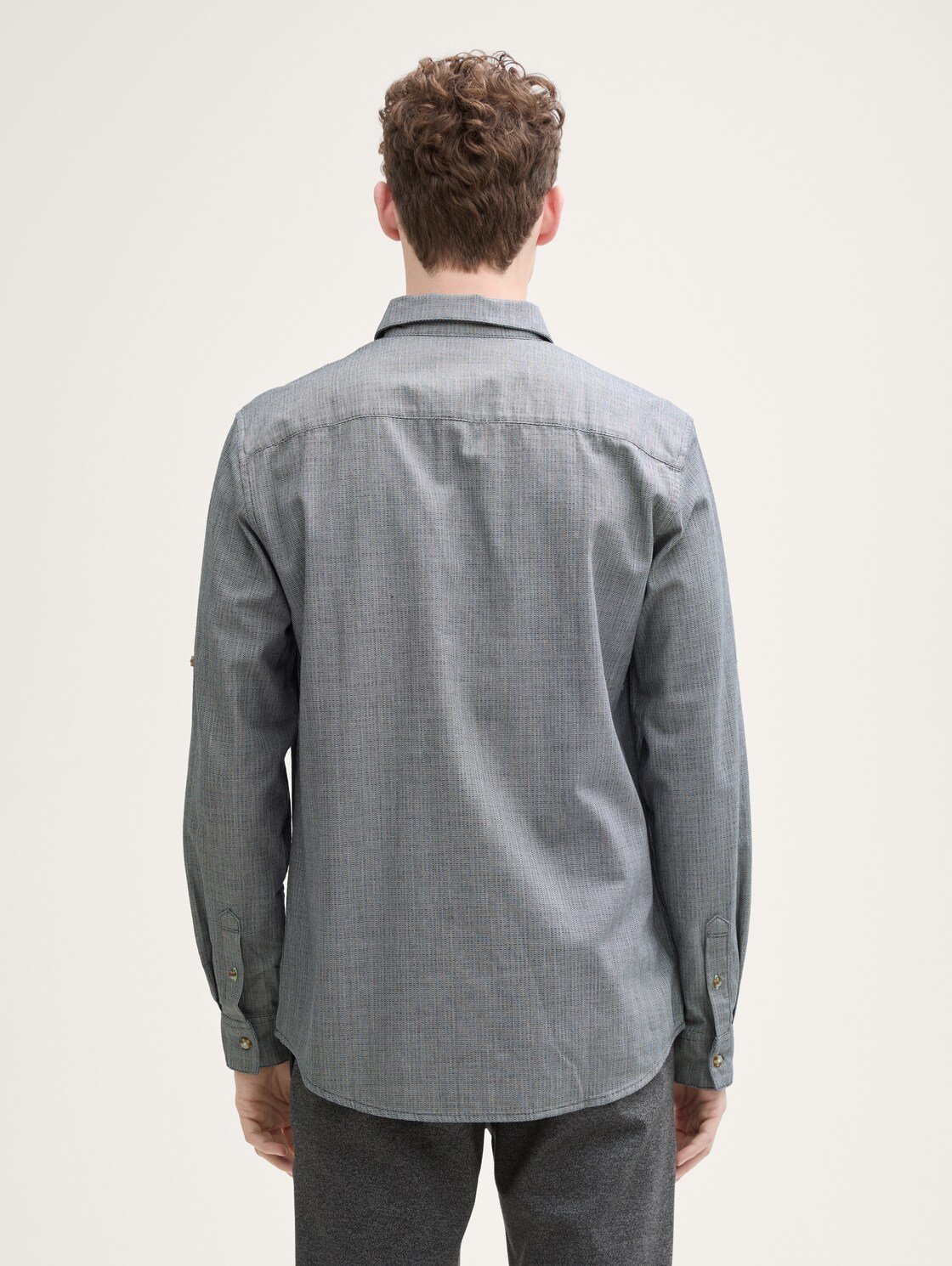 Regular Fit Hemd mit verstellbarer Ärmellänge - navy sraight structure - Auschnitt Model-Rückansicht