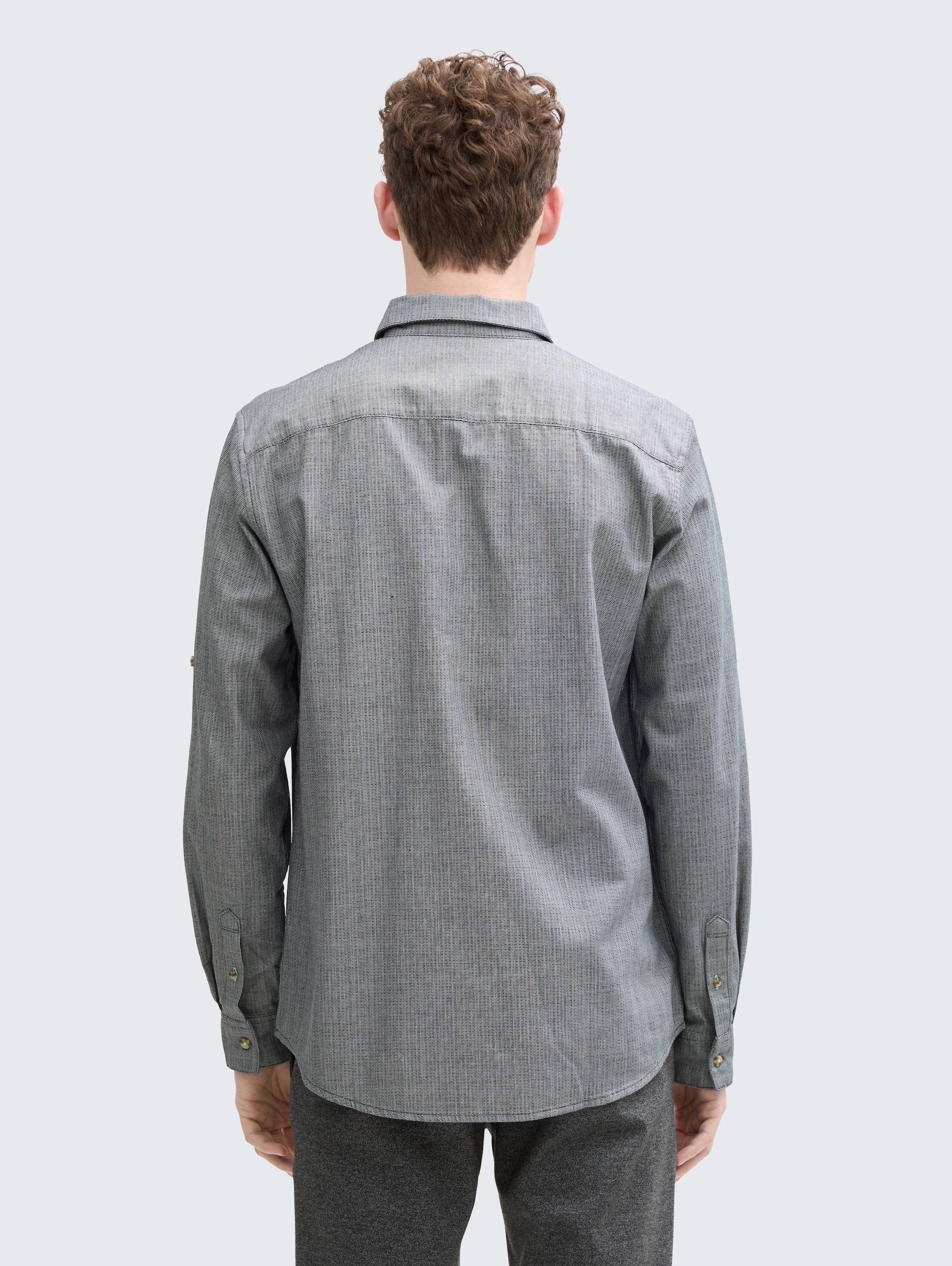 Regular Fit Hemd mit verstellbarer Ärmellänge - navy sraight structure - Auschnitt Model-Rückansicht