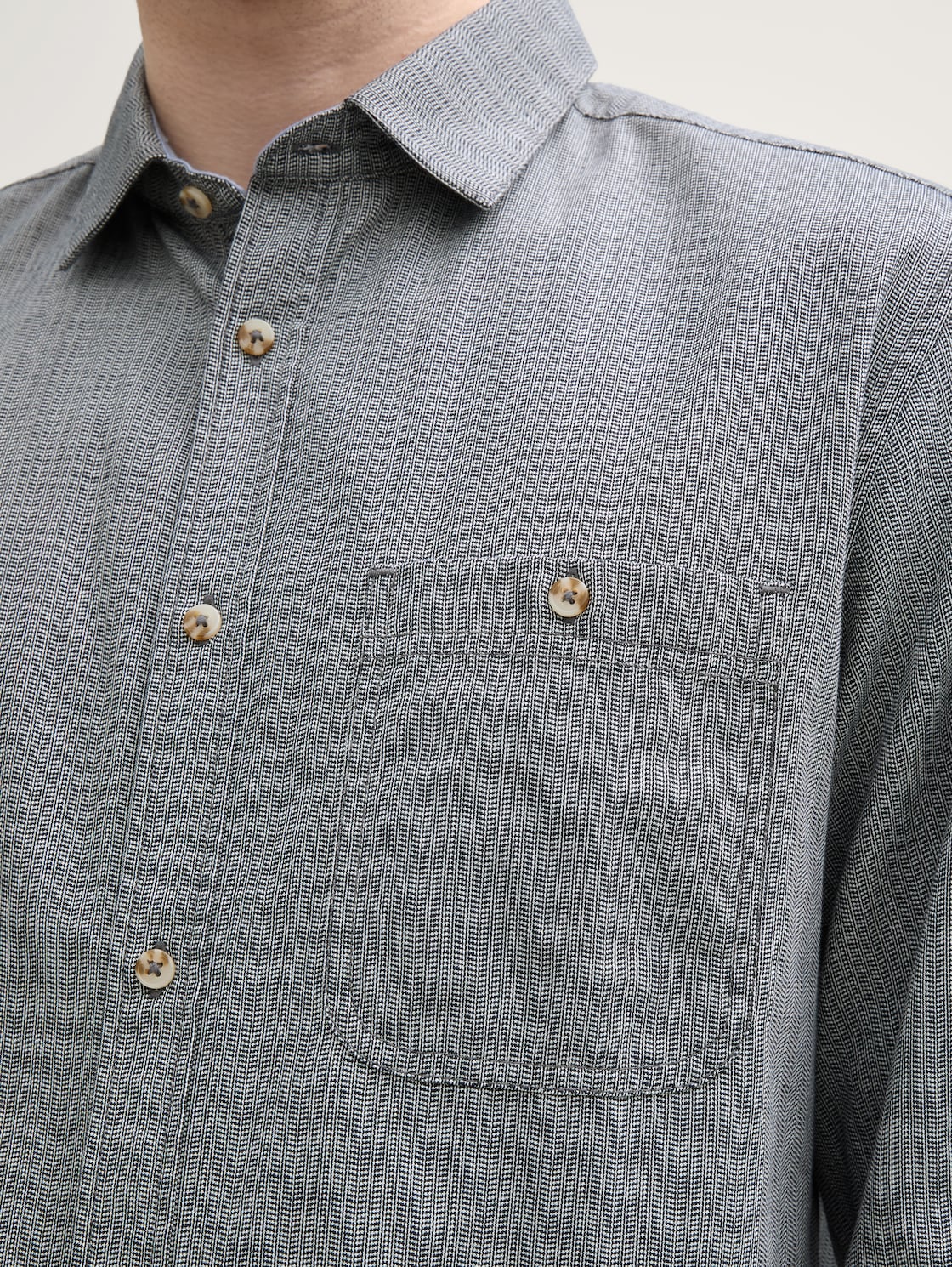 Regular Fit Hemd mit verstellbarer Ärmellänge - navy sraight structure - Detail-Model-Ansicht