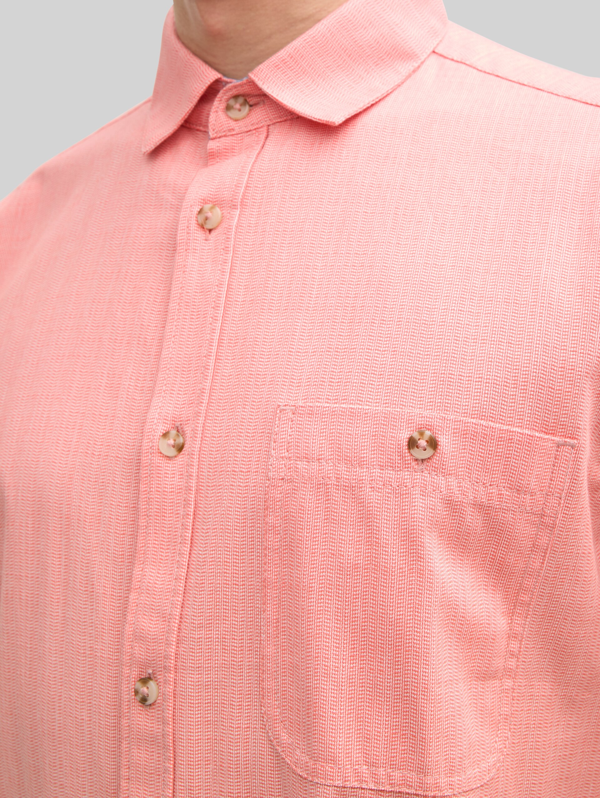 Regular fit shirt with adjustable sleeve length - coral straight structure - Detail model view