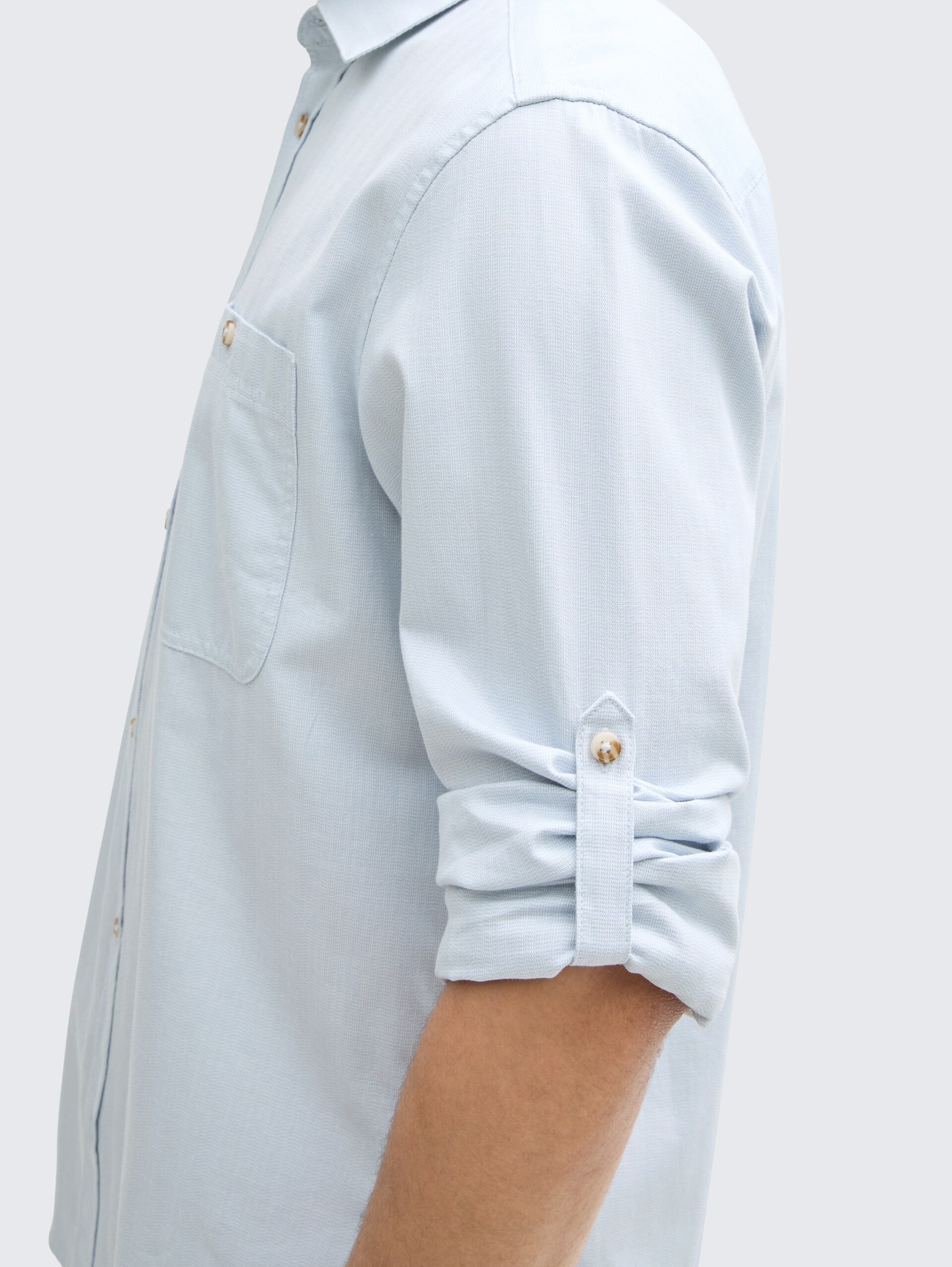 Regular Fit Hemd mit verstellbarer Ärmellänge - light blue straight structure - Detail-Model-Ansicht
