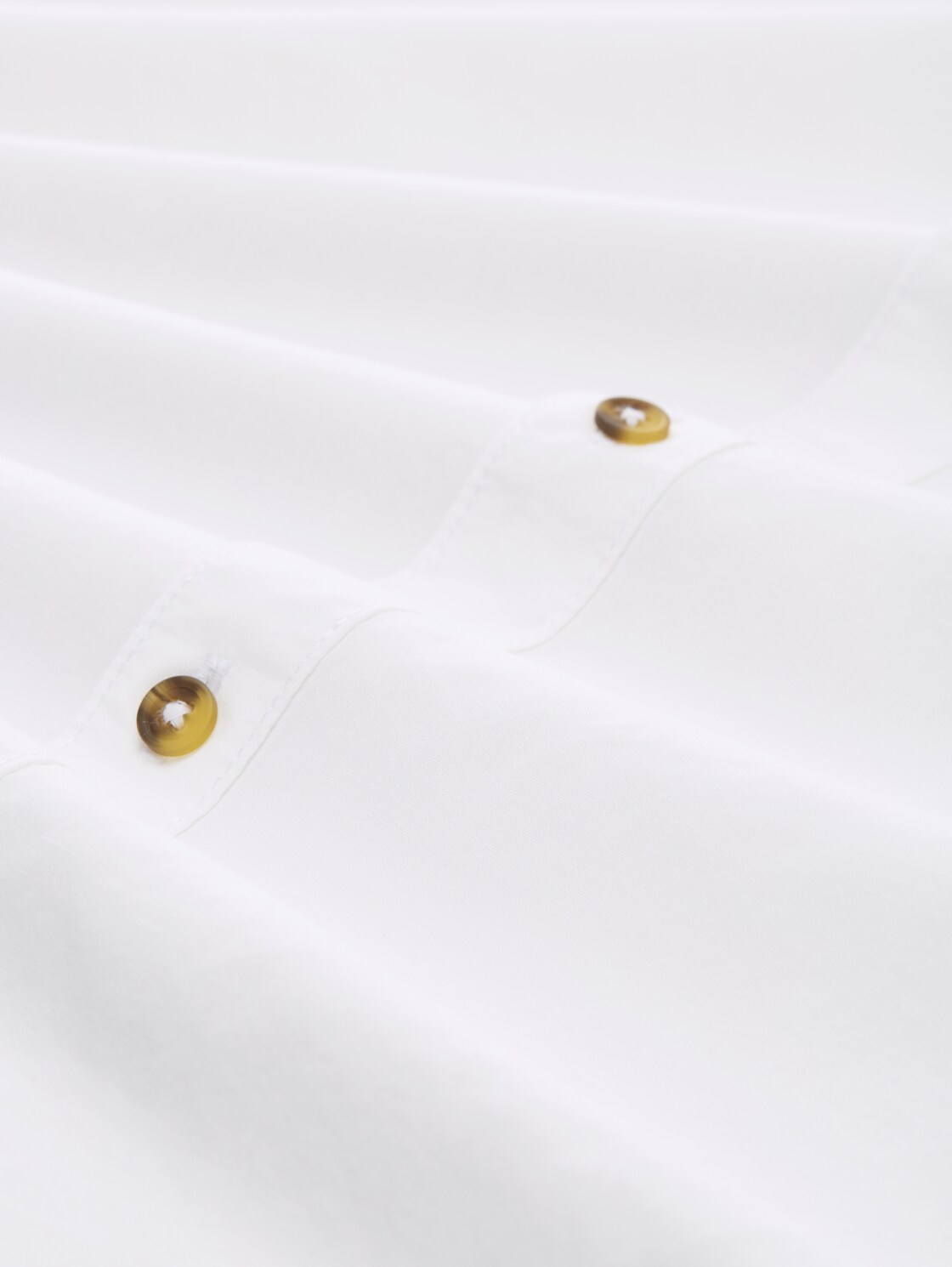 Regular Fit Kurzarmhemd mit Brusttasche - White - Material-Ansicht