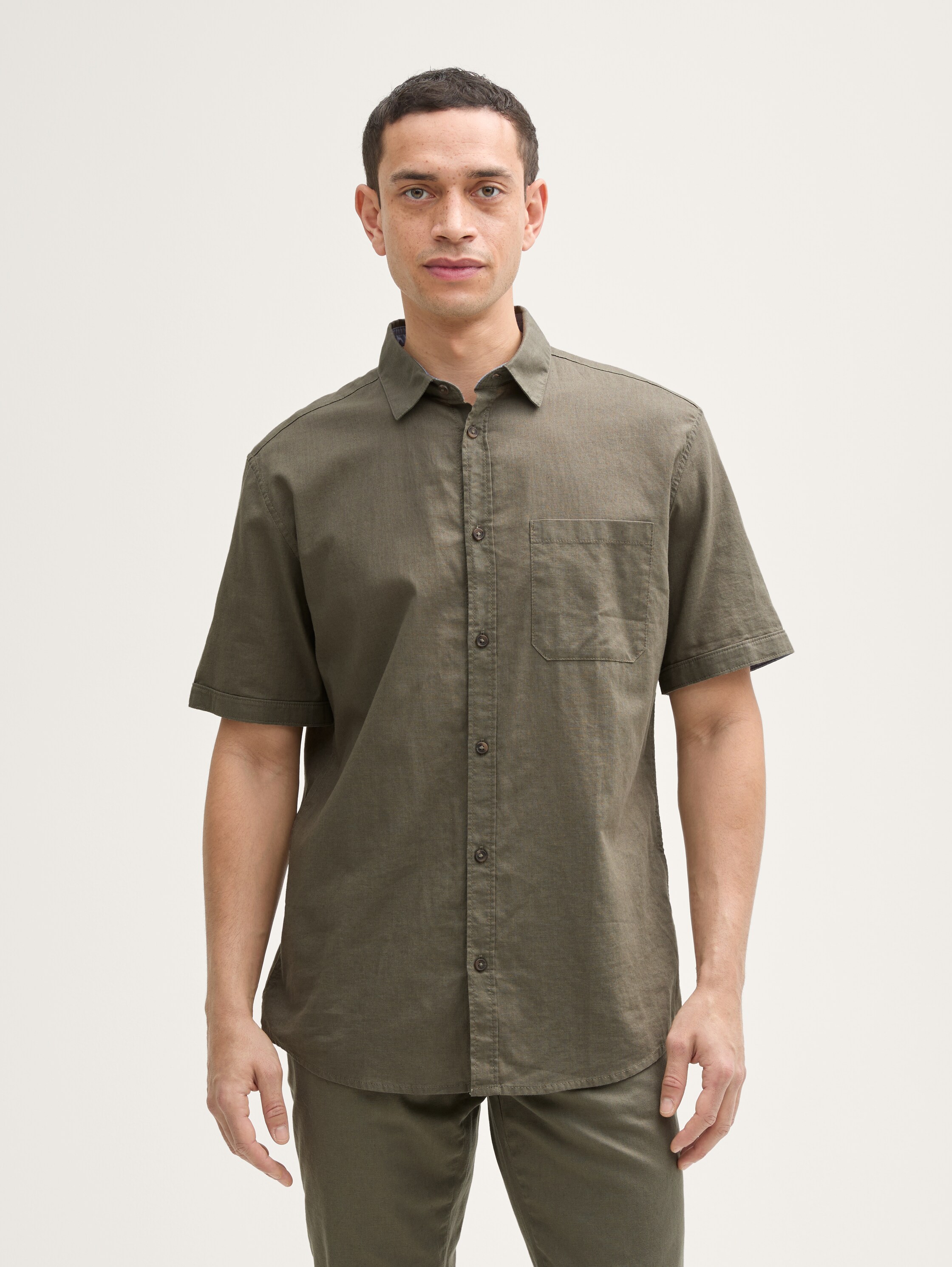 Regular Fit Kurzarmhemd mit Leinenanteil - smokey_olive_green - 