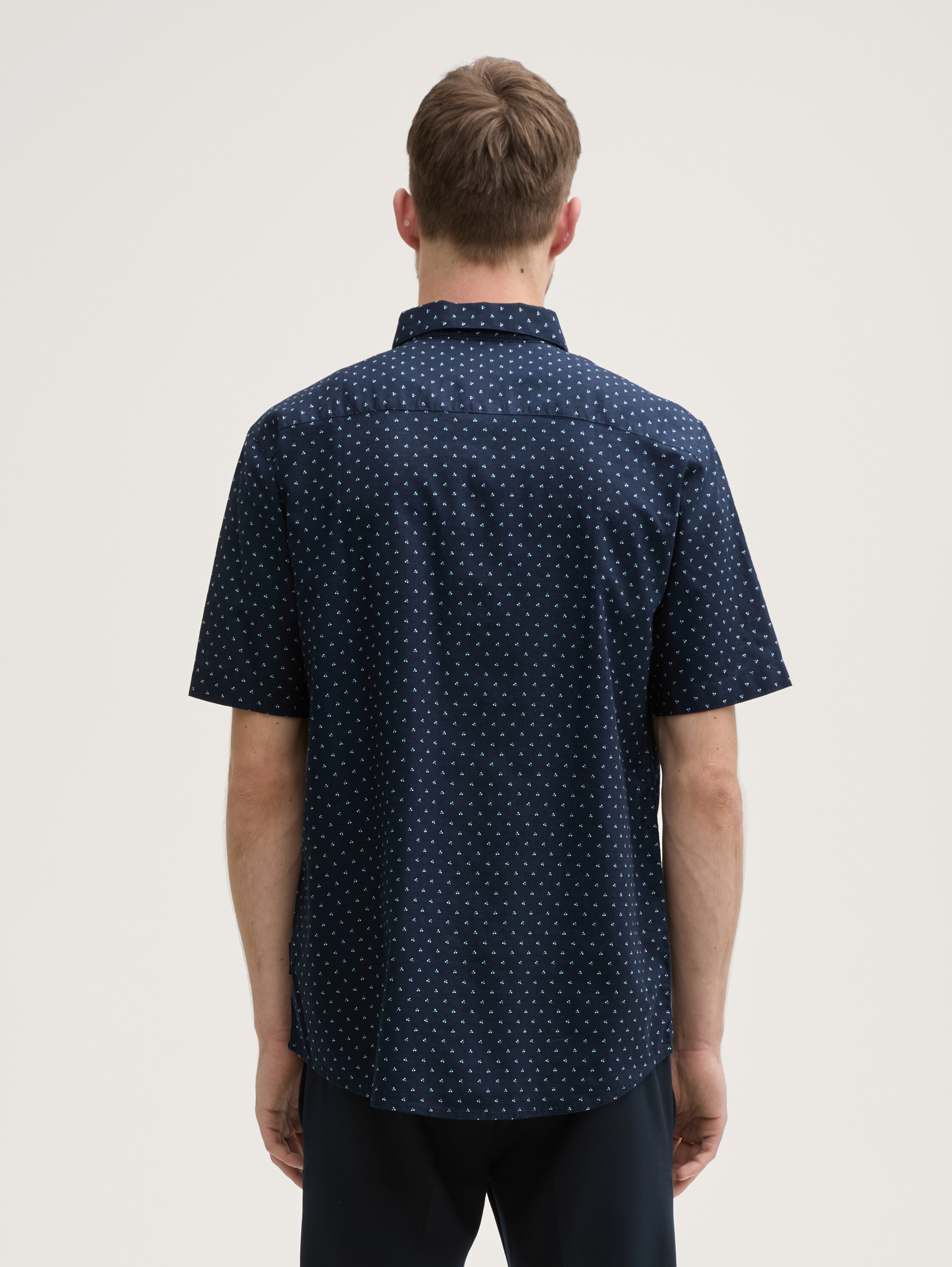 Regular Fit Kurzarmhemd mit Leinenanteil im Pünktchen-Muster - navy_dot_design - 