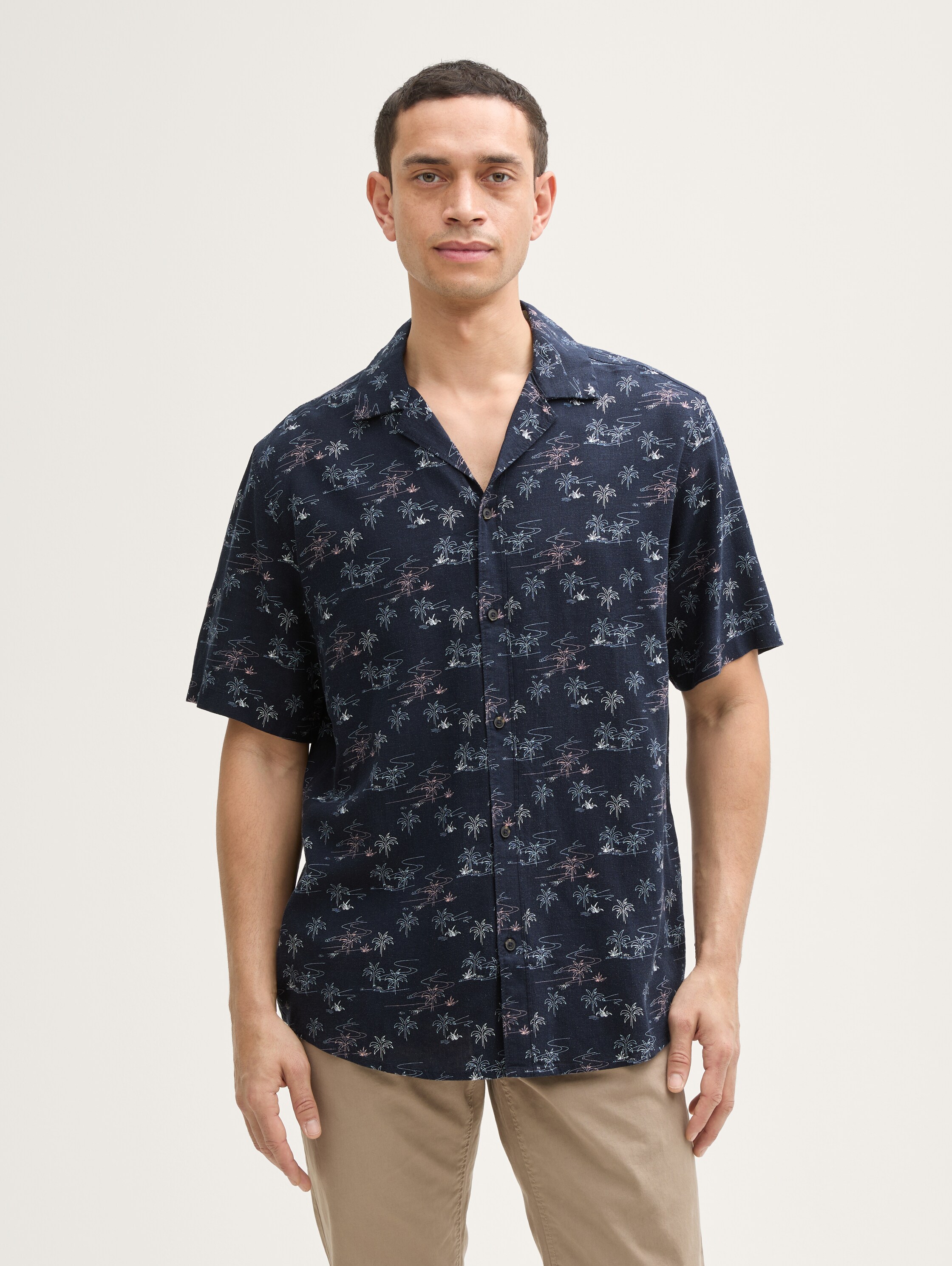 Regular Fit Kurzarmhemd mit Leinenanteil - navy_multicolor_palm_design - 