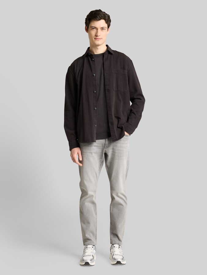 Relaxed Fit Hemd mit Brusttasche von Denim Male, coal grey