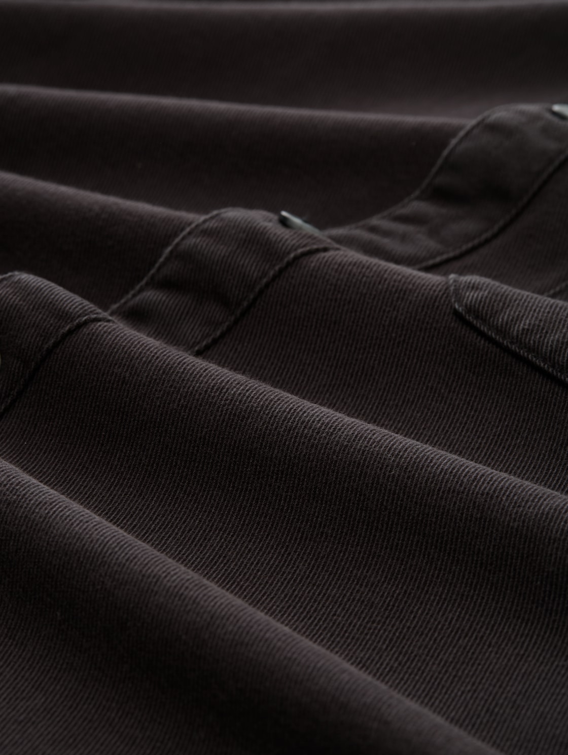 Relaxed Fit Hemd mit Brusttasche - coal grey - Material-Ansicht