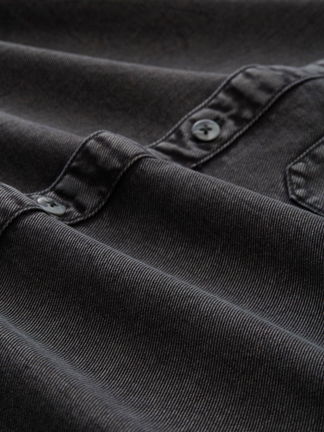 Relaxed Fit Hemd mit Brusttasche - Black - Material-Ansicht