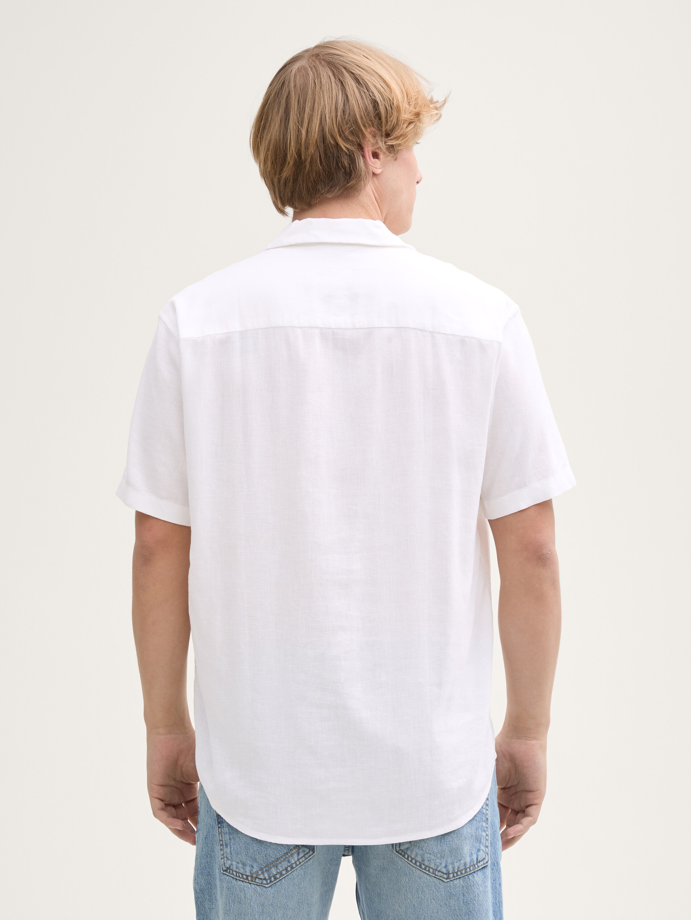 Relaxed Fit Kurzarmhemd mit Leinenanteil - white - 