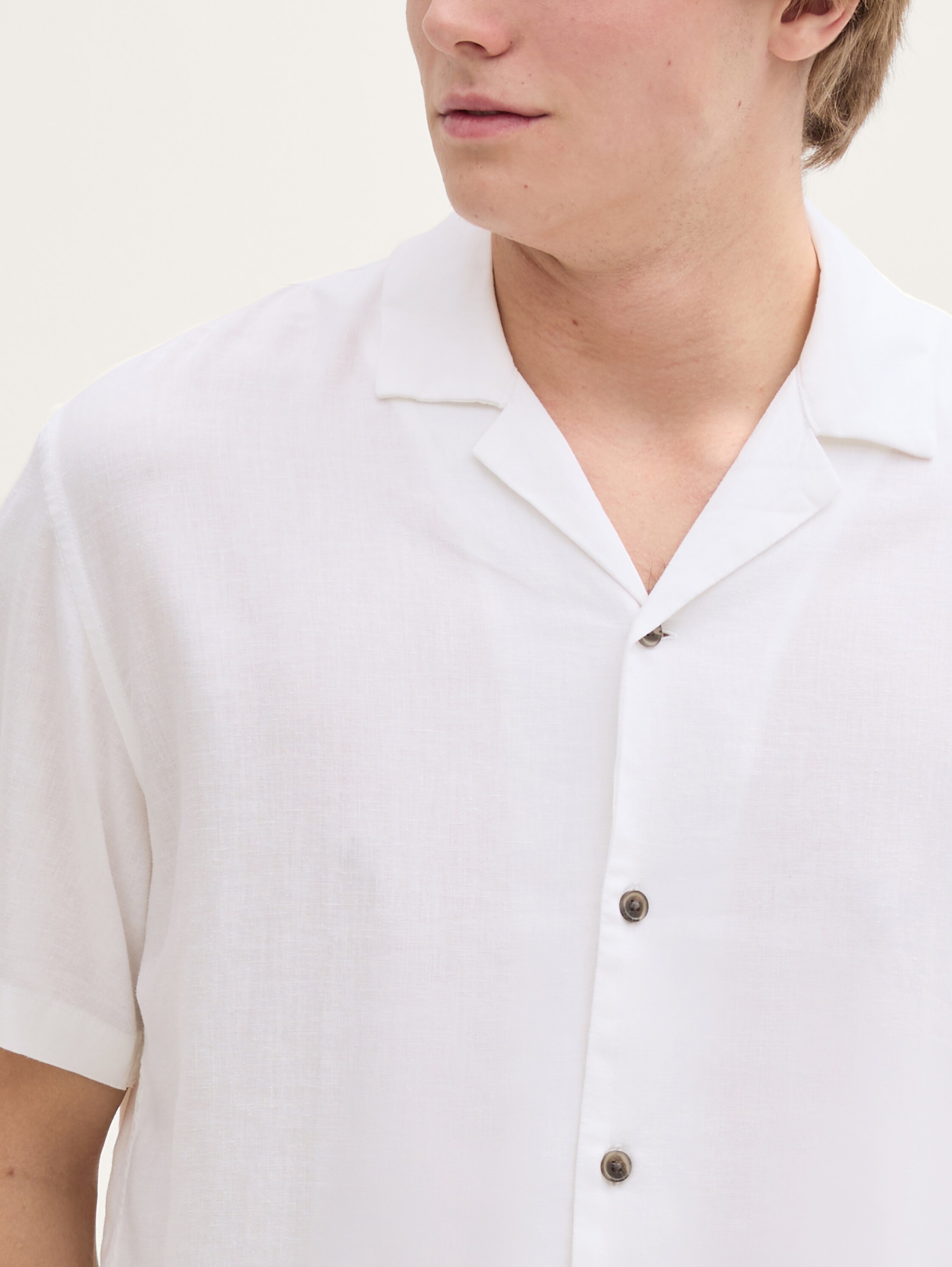 Relaxed Fit Kurzarmhemd mit Leinenanteil - white - 
