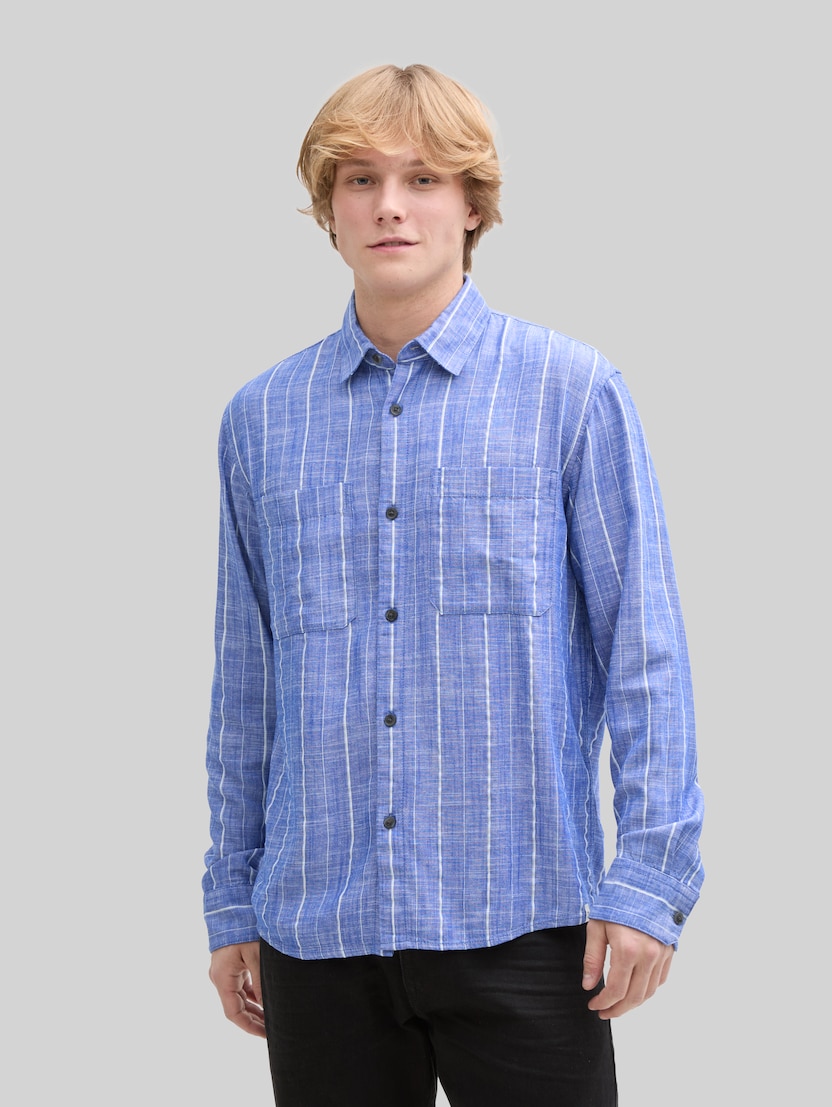 Relaxed Fit Hemd mit Leinenanteil von Denim Male, royale blue stripe