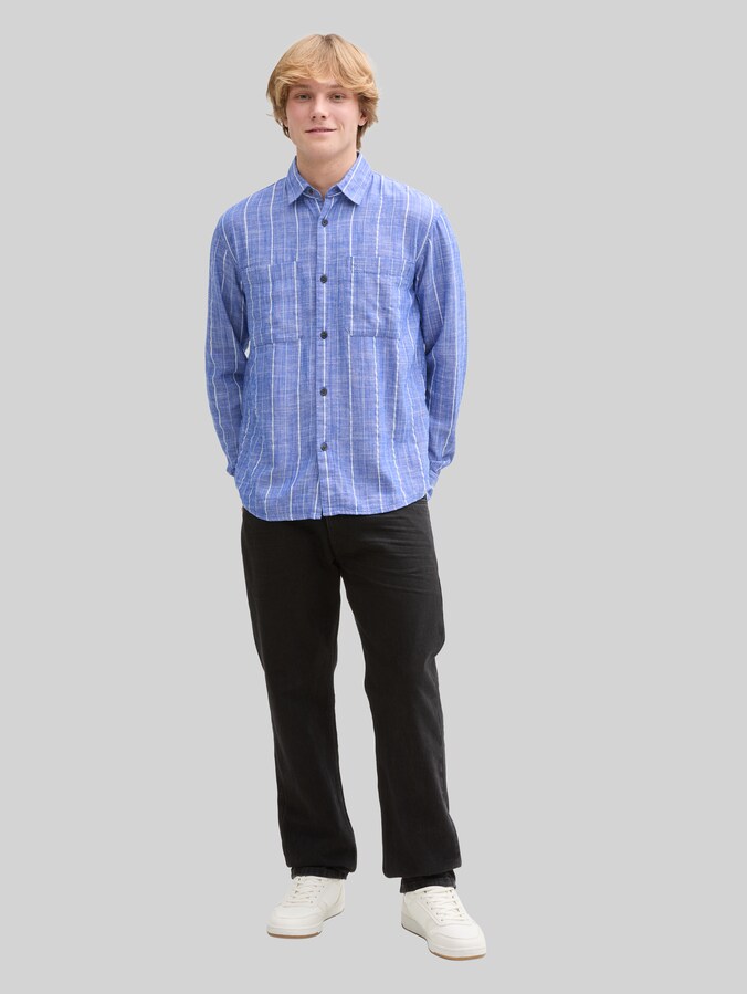 Relaxed Fit Hemd mit Leinenanteil von Denim Male, royale blue stripe