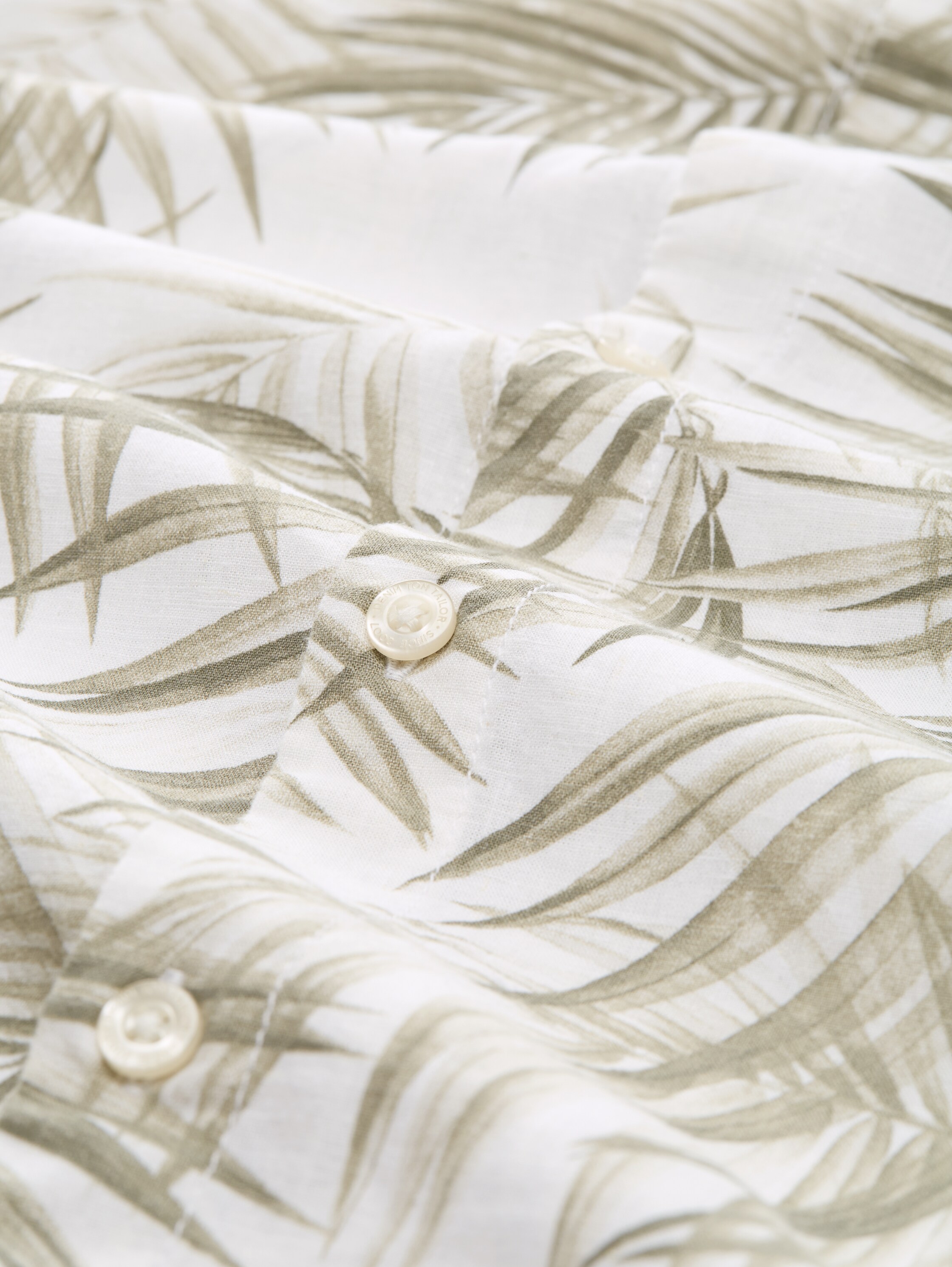 Relaxed Fit Hemd mit Leinenanteil - white_green_watery_palm_print - 