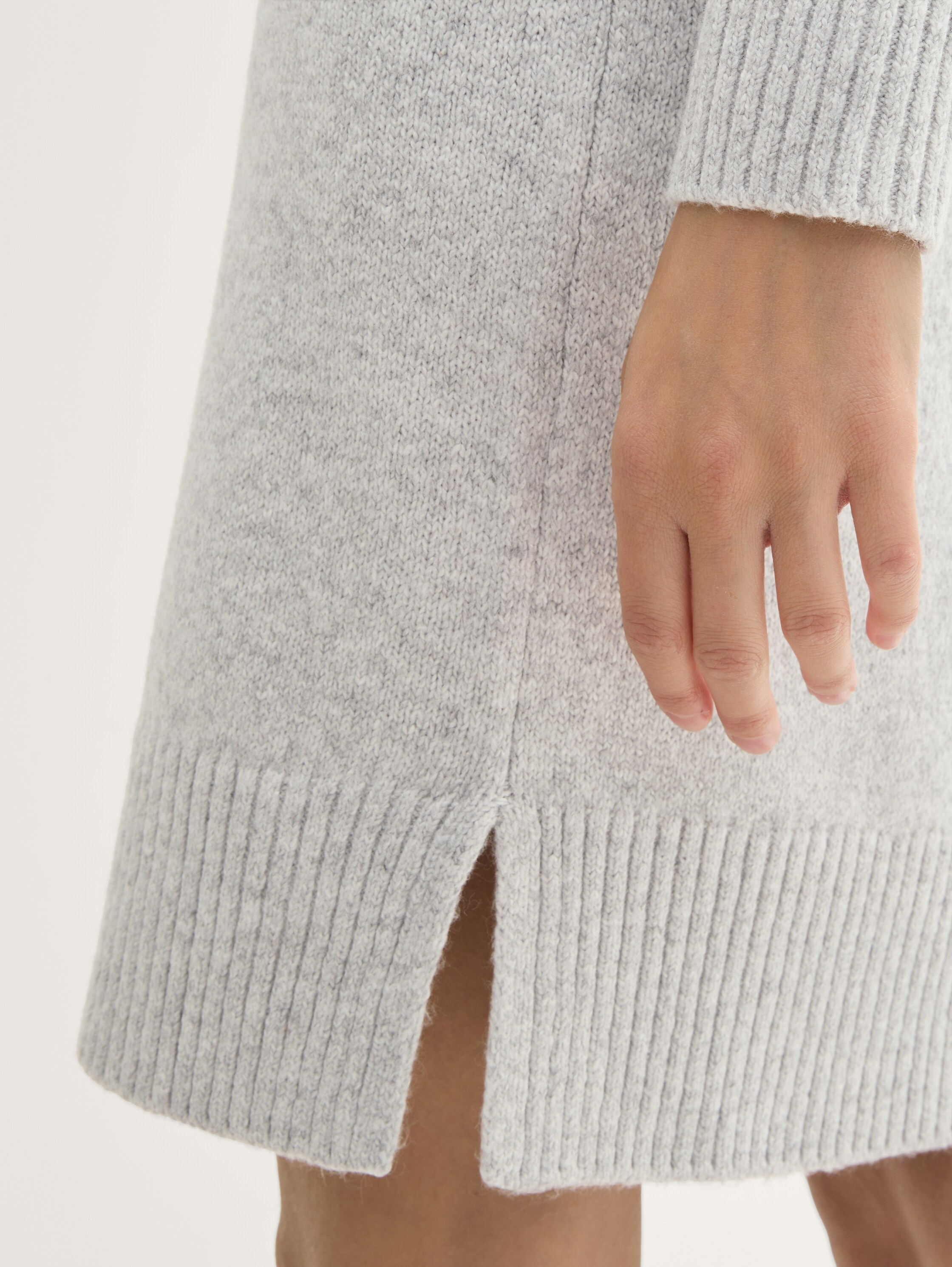 Strickkleid mit Zopfmuster - 5