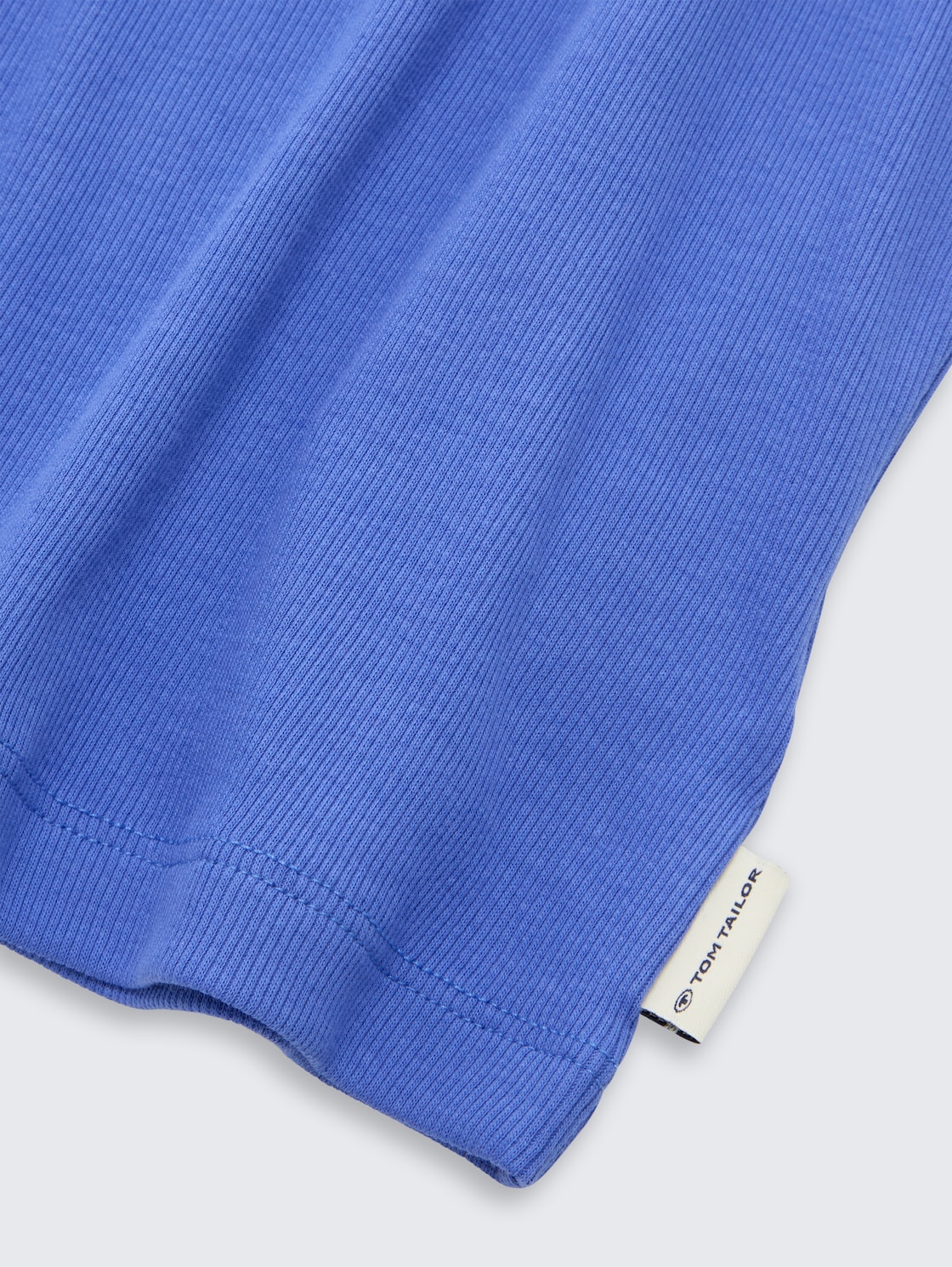 Basic Ripp Top - Preppy Jean Blue - Detail-Model-Ansicht