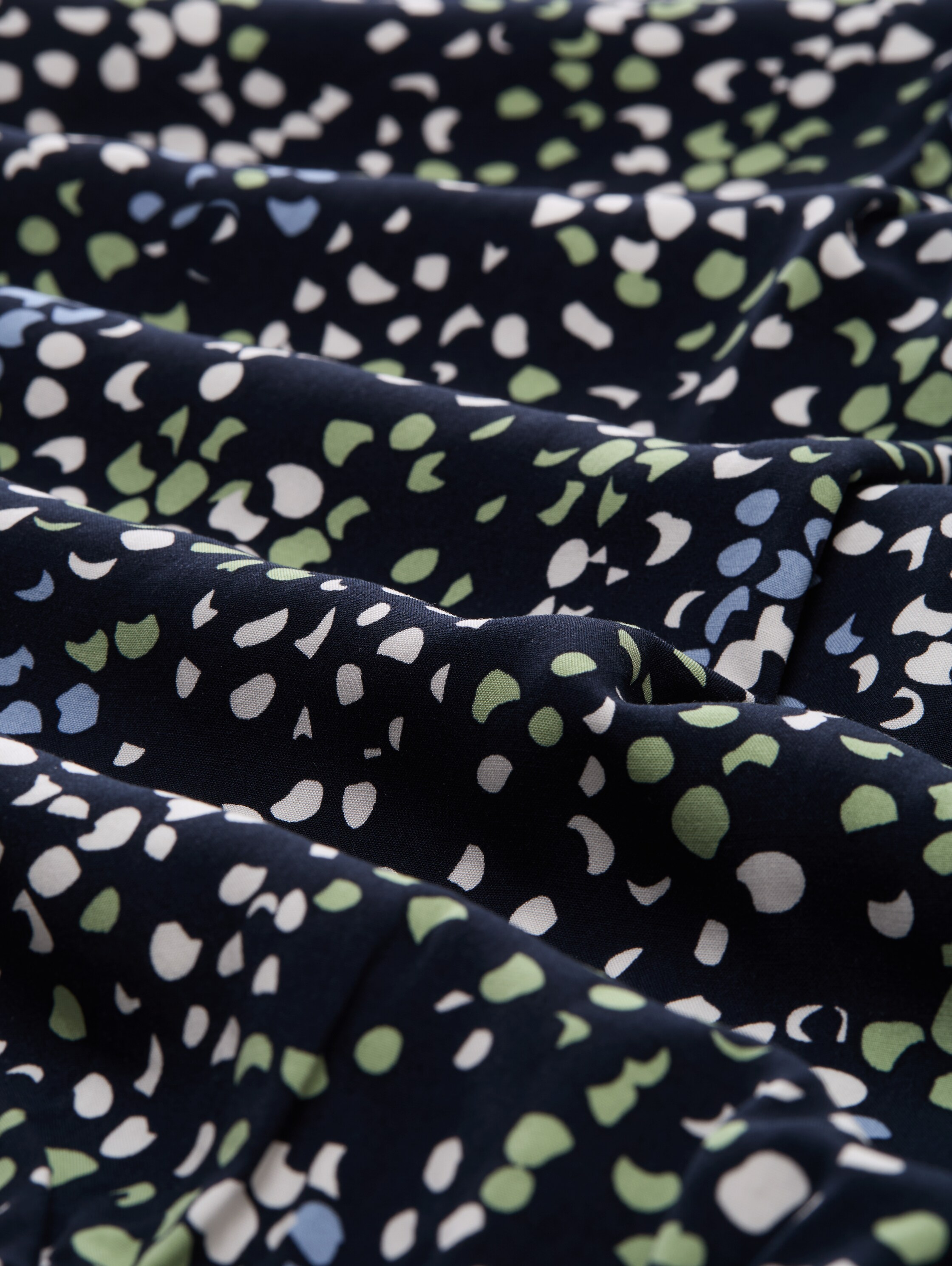 Bluse mit Muster - multicolor_navy_dot_structure - 