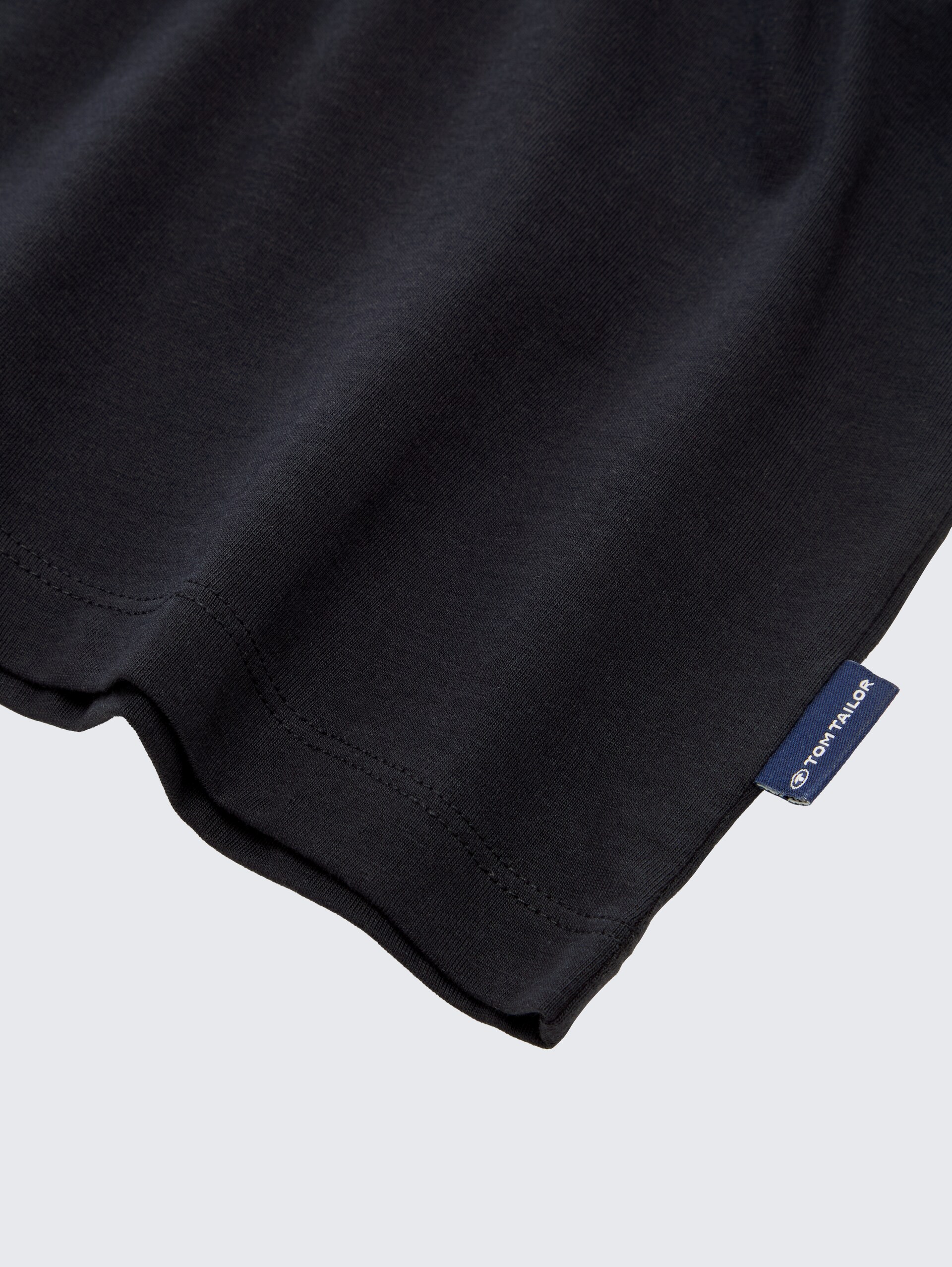 T-Shirt mit Print - heavy black - Detail-Model-Ansicht