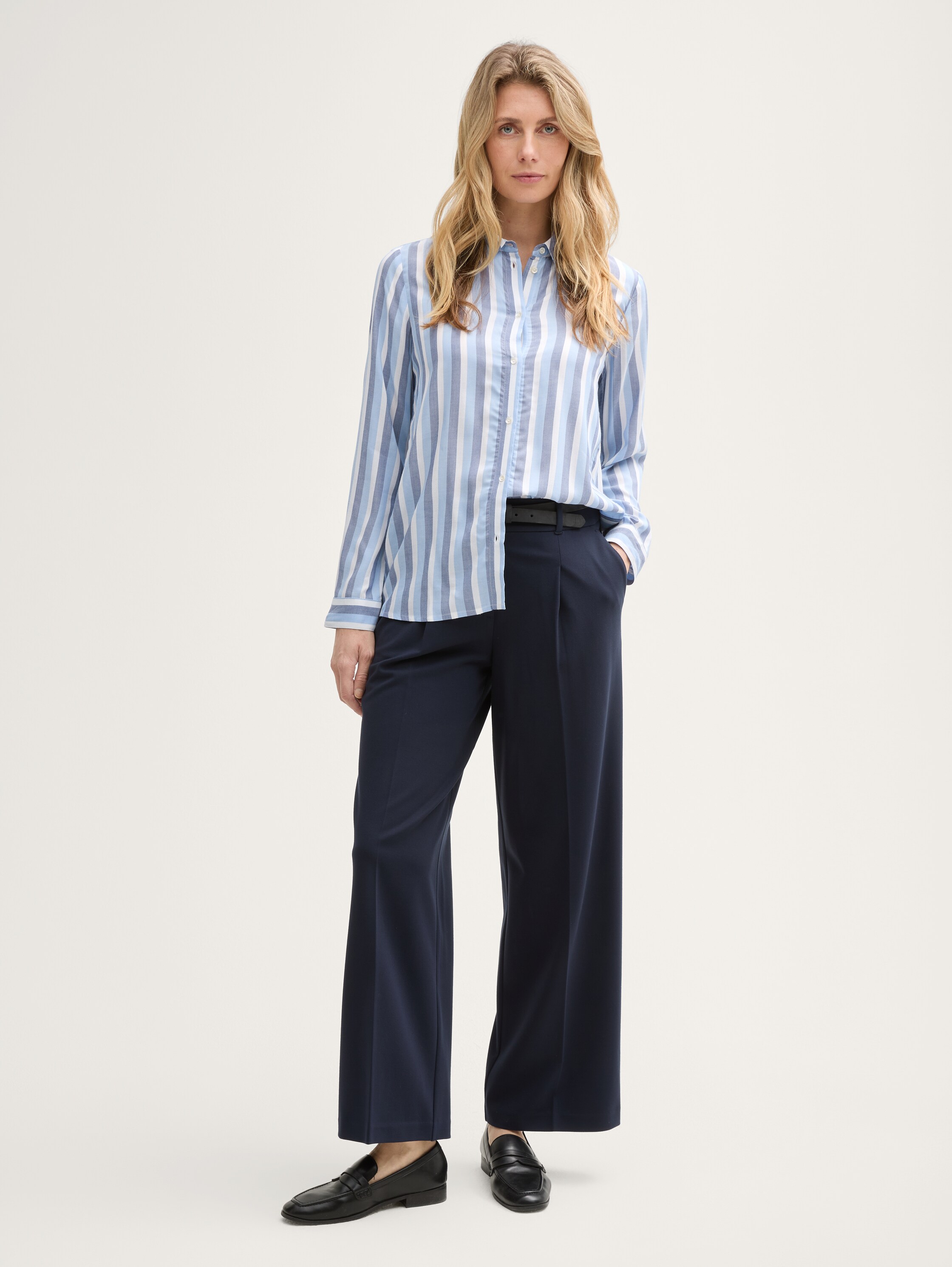 Hemdbluse mit Streifenmuster - flawless_blue_woven_stripe - 