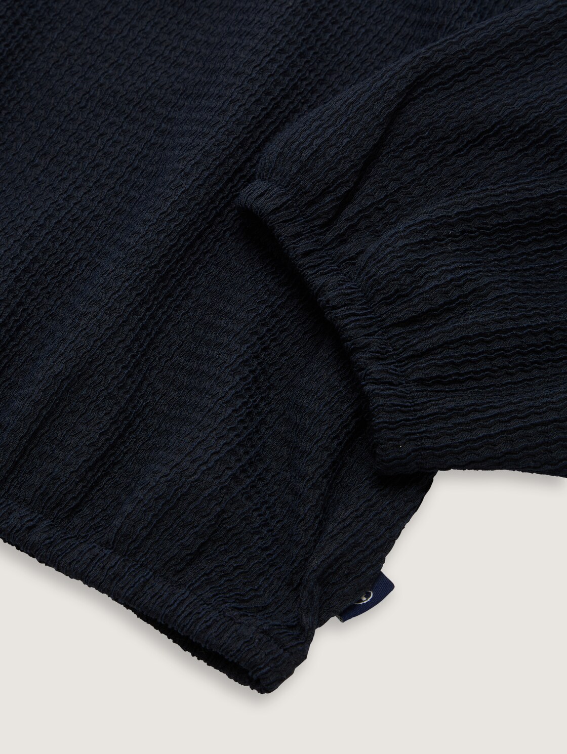 Cropped Bluse mit Struktur - sky captain blue - Detail-Model-Ansicht