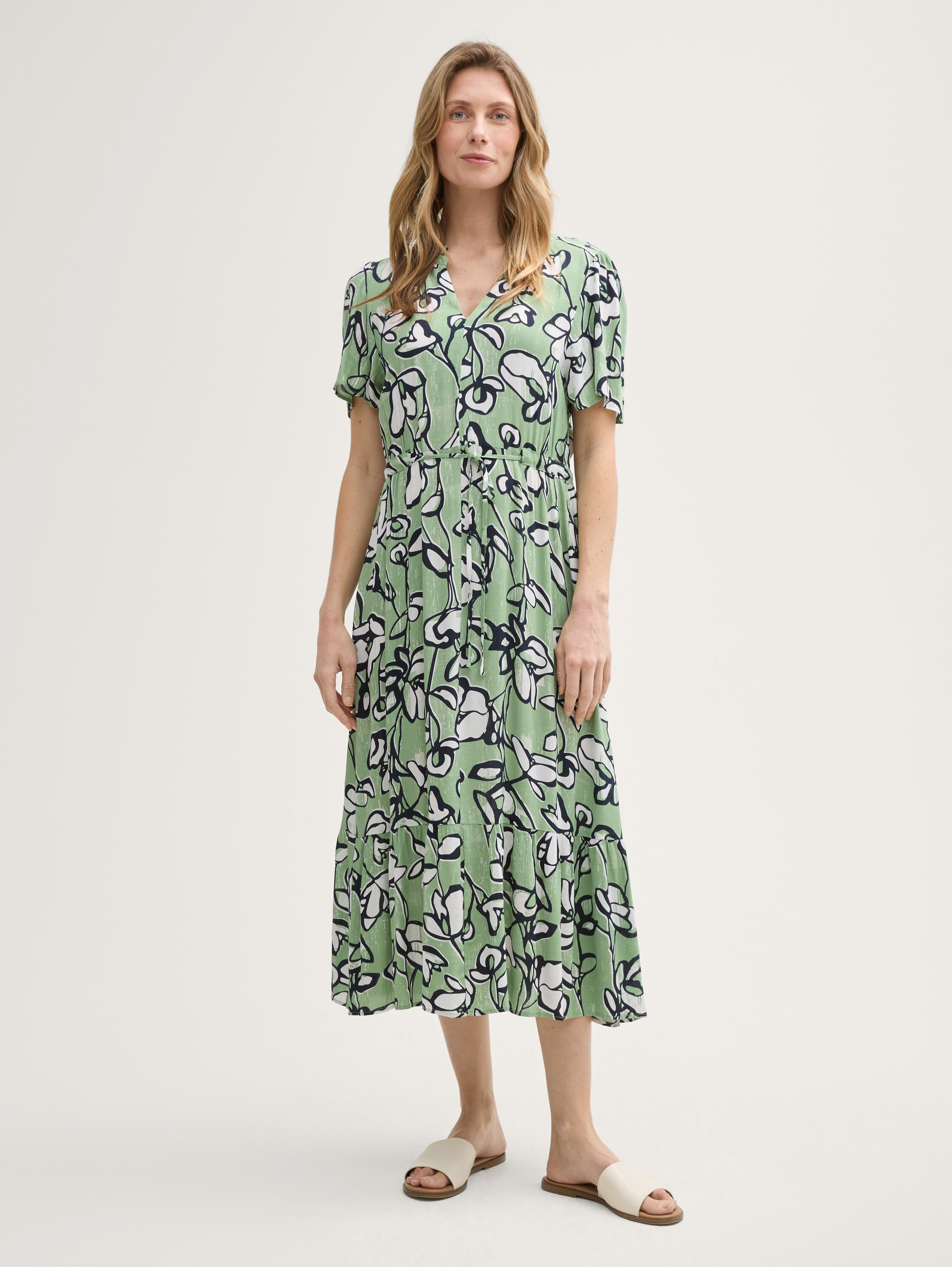 Maxi-Kleid mit Muster - fresh_spring_floral_design - 