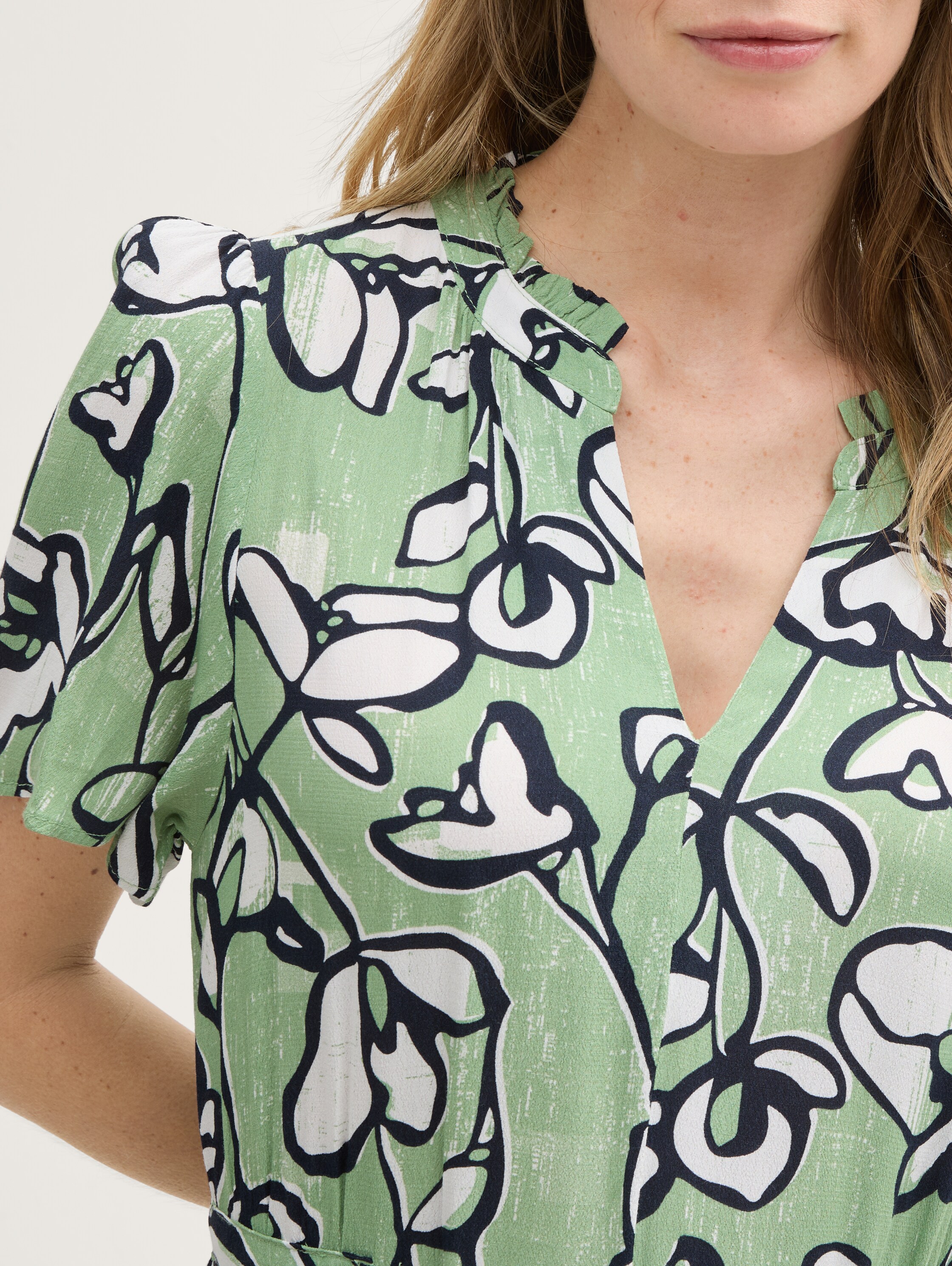 Maxi-Kleid mit Muster - fresh_spring_floral_design - 