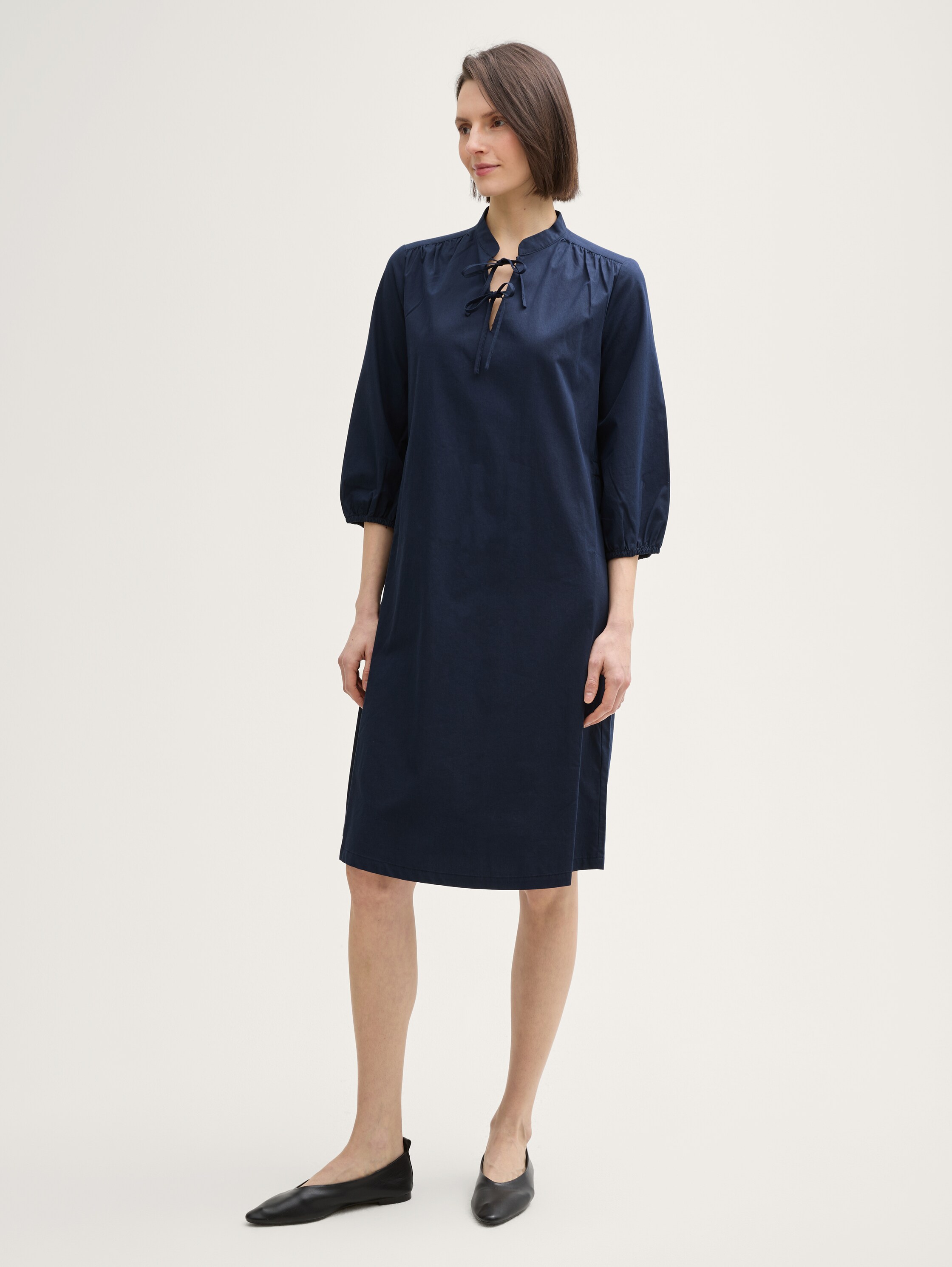 Kleid mit Schnürdetails - 1