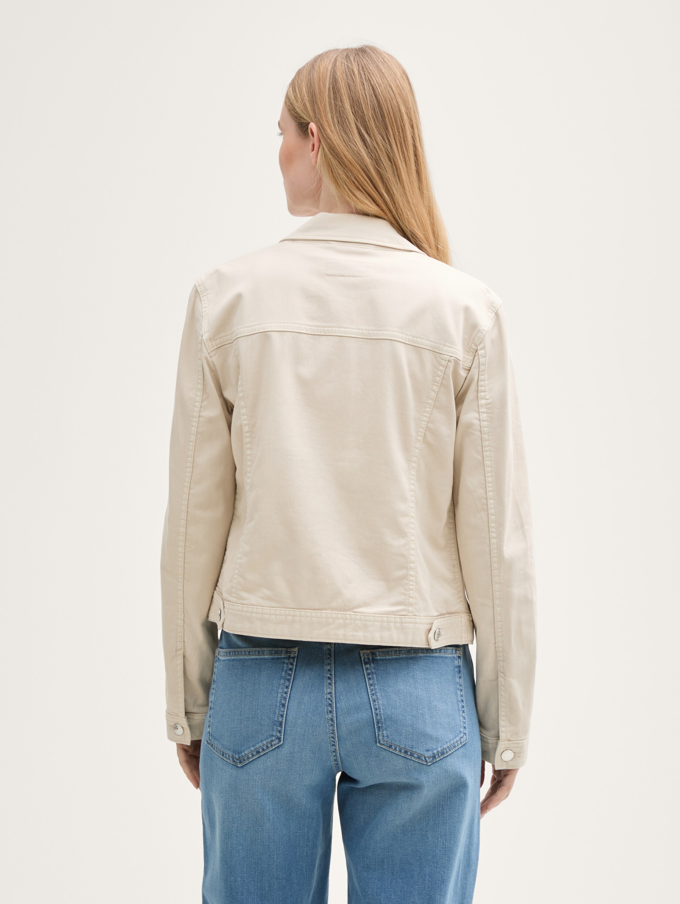 Jeansjacke mit Eingriffstaschen - 3