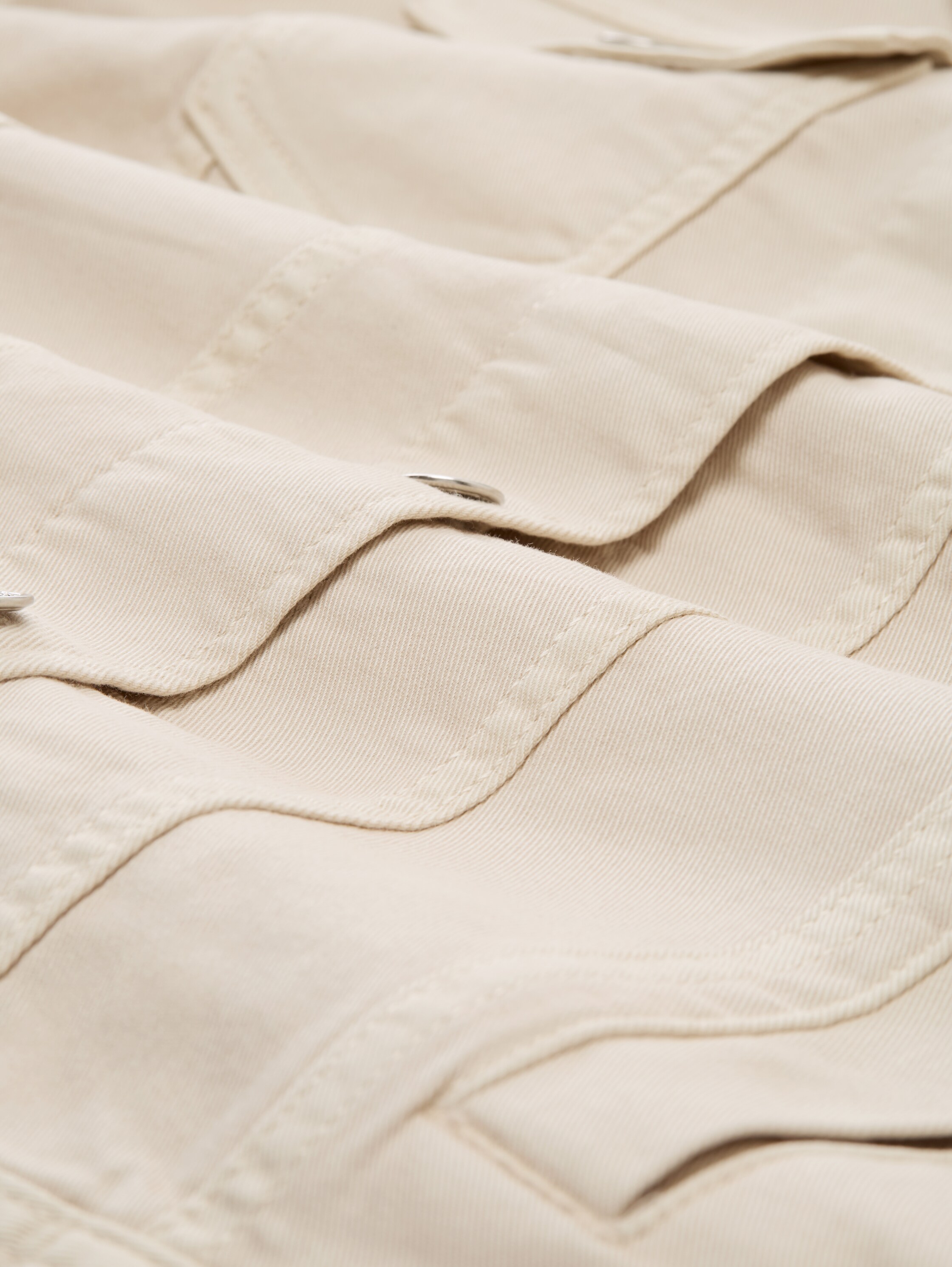 Jeansjacke mit Eingriffstaschen - 6