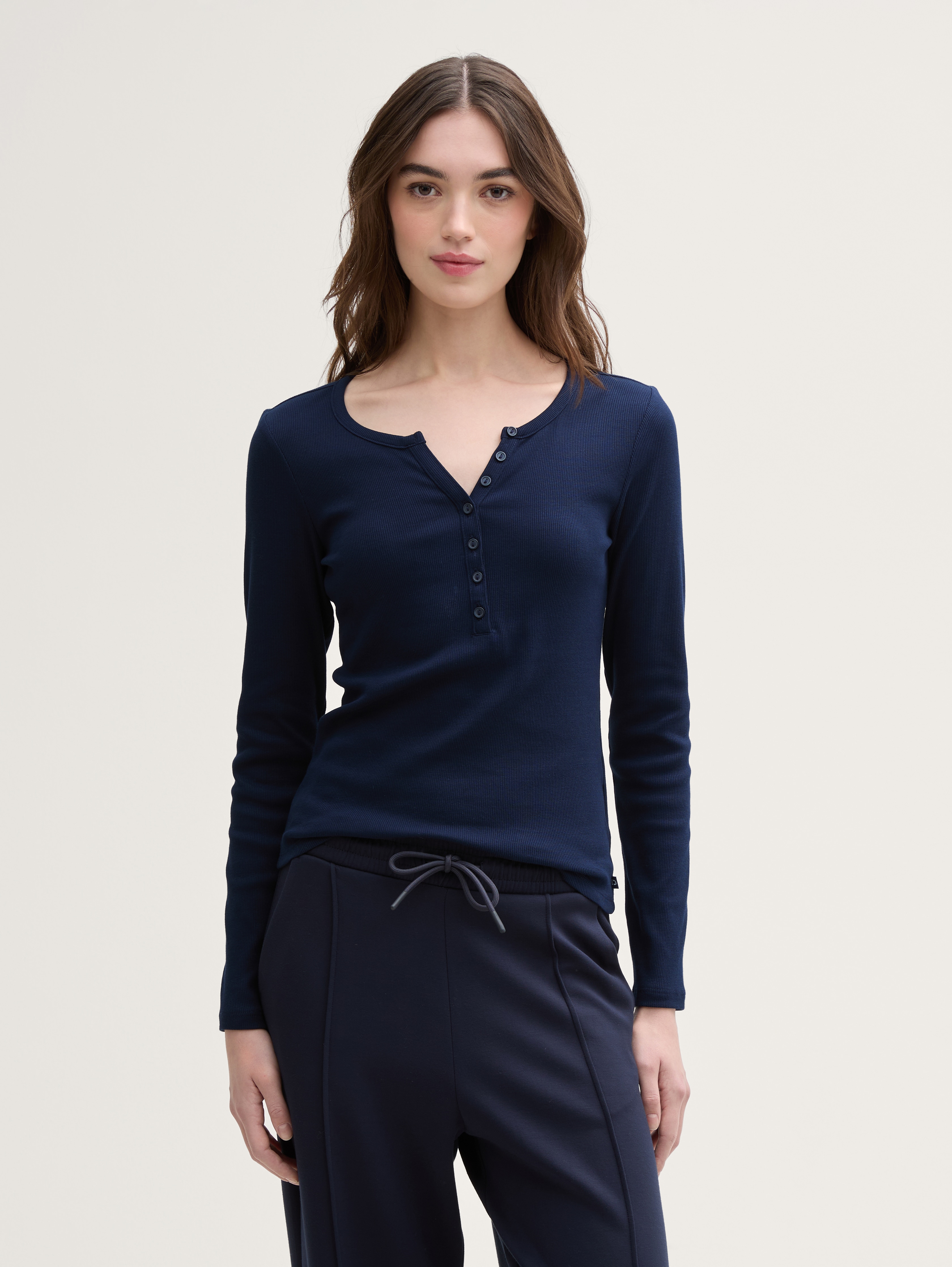 Slim Fit Henley Langarmshirt von Denim Female, sky captain blue