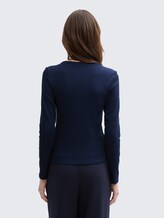 Slim Fit Henley Langarmshirt - sky captain blue - Auschnitt Model-Rückansicht