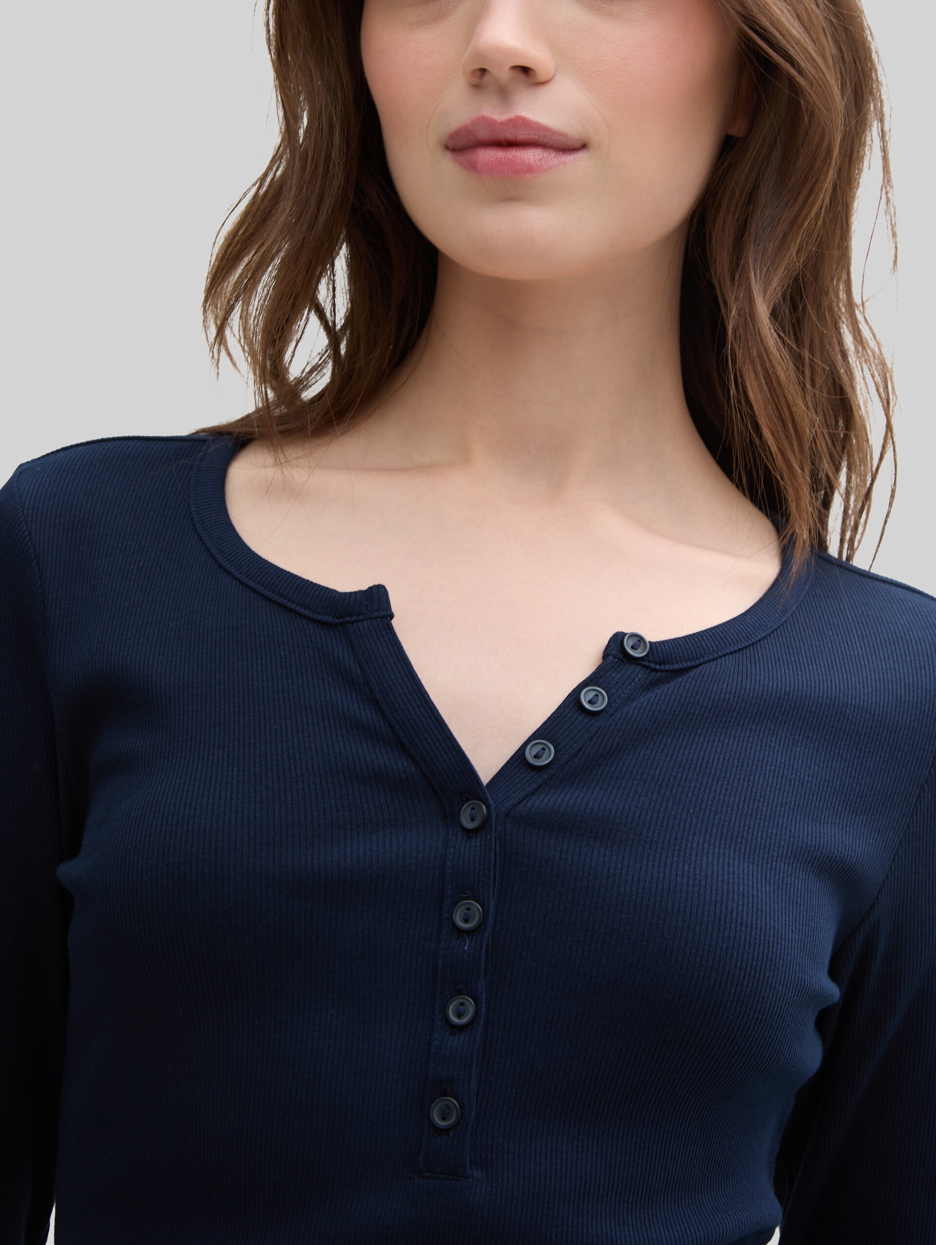 Slim fit Henley long-sleeved shirt - sky captain blue - Detail model view