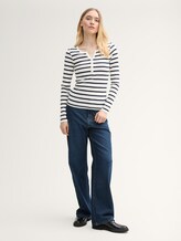 Slim Fit Henley Langarmshirt - white navy stripe - Model-Vorderansicht