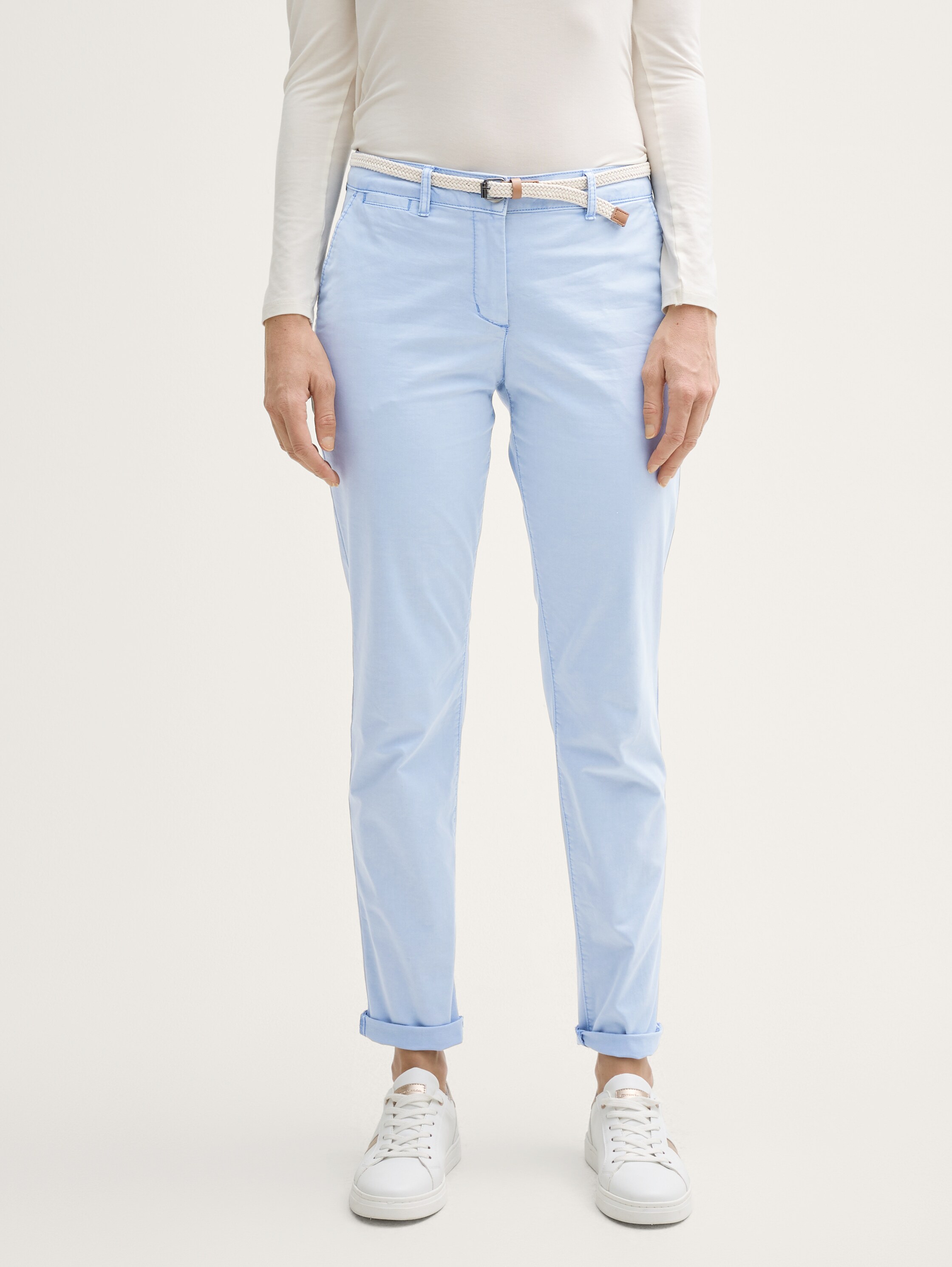 Slim Chino Hose mit Gürtel - 4