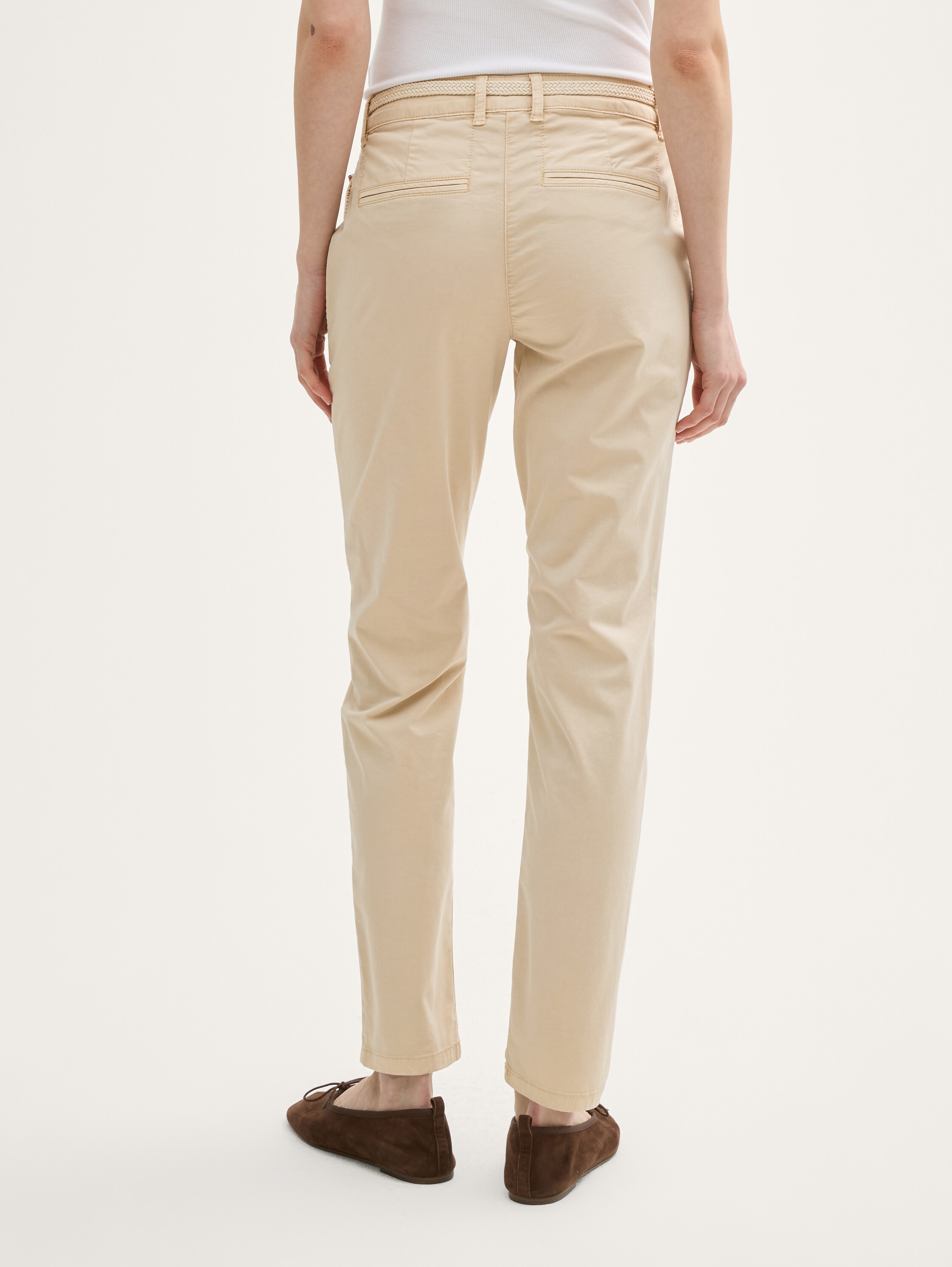 Slim Chino Hose mit Gürtel - 2