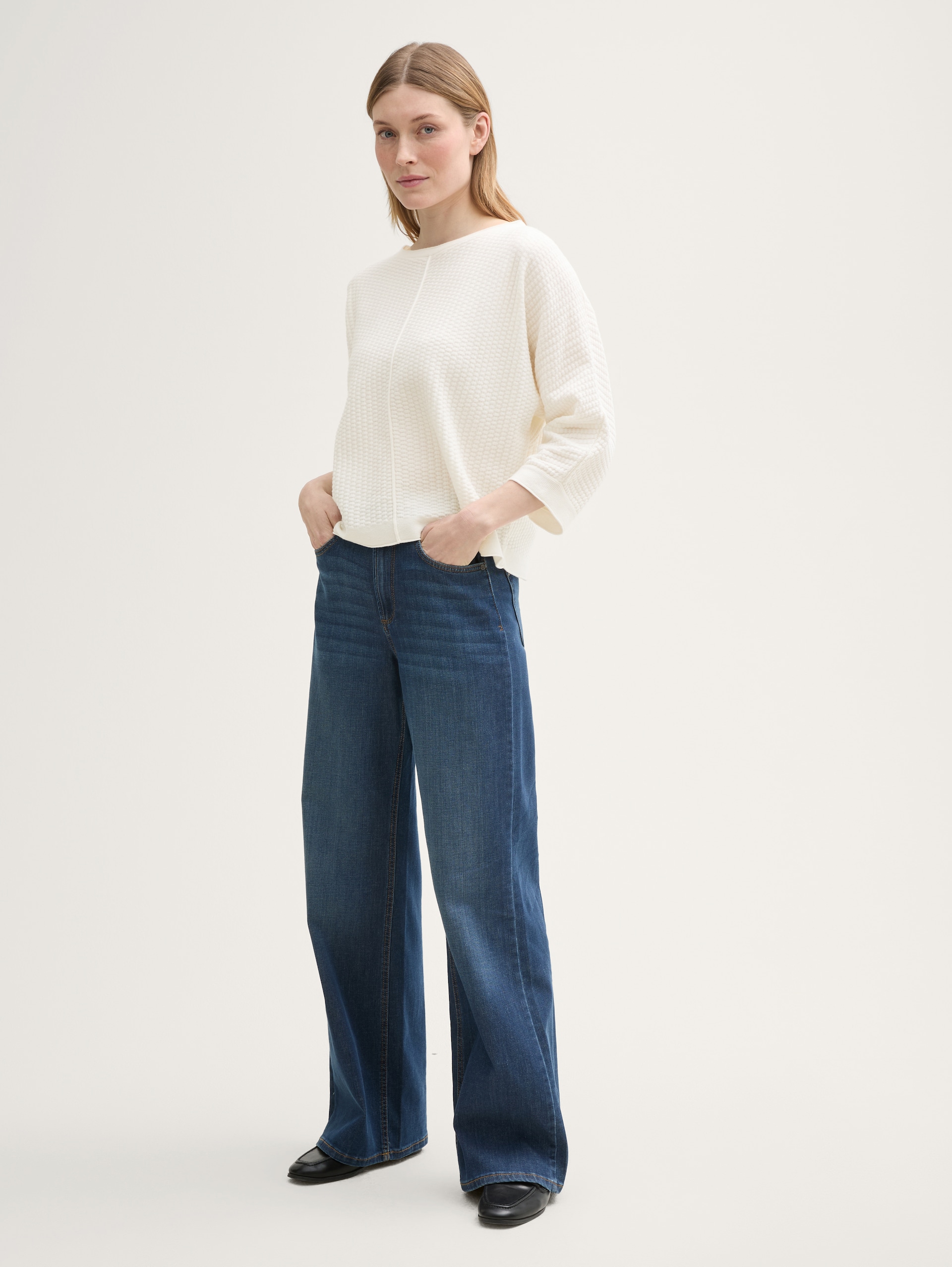 Loose Fit Strickpullover - Whisper White - Model-Vorderansicht