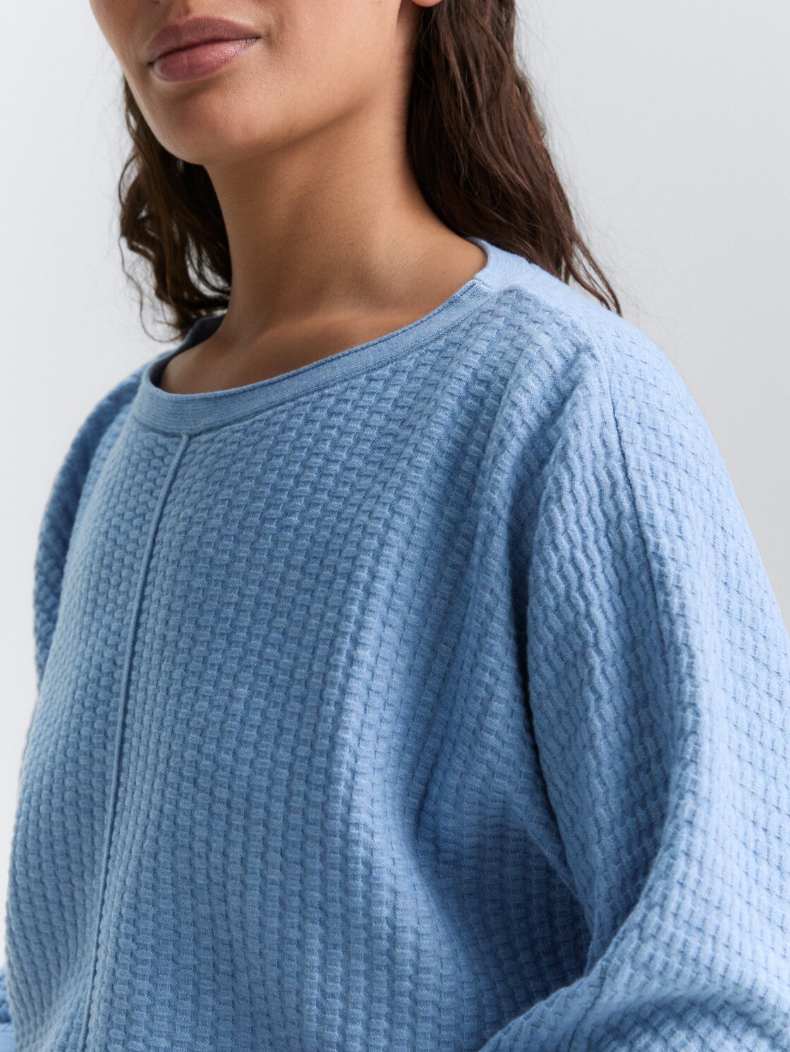 Loose Fit Strickpullover - flawless blue melange - Detail-Model-Ansicht