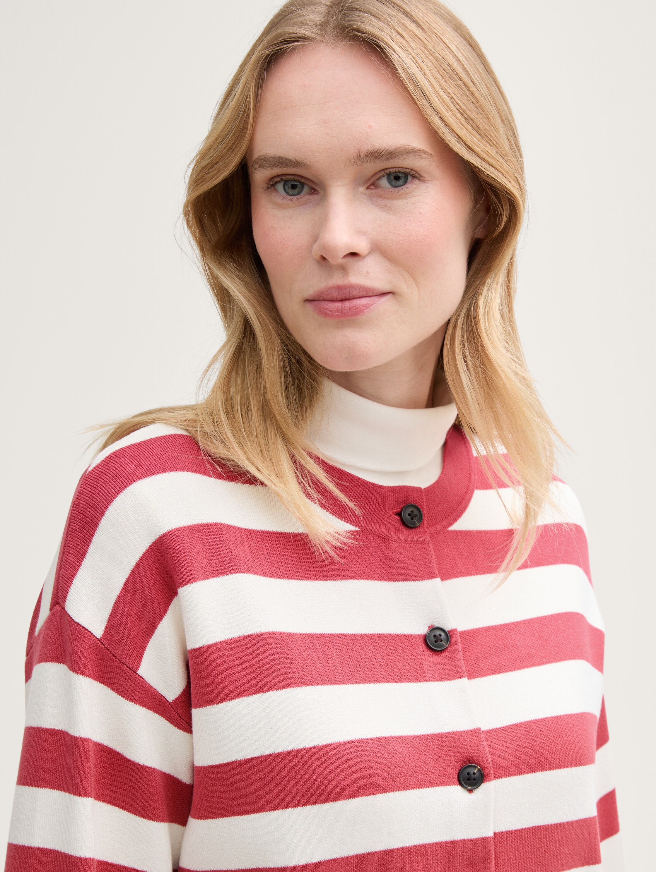 Cardigan mit Streifenmuster - red_offwhite_block_stripe - 